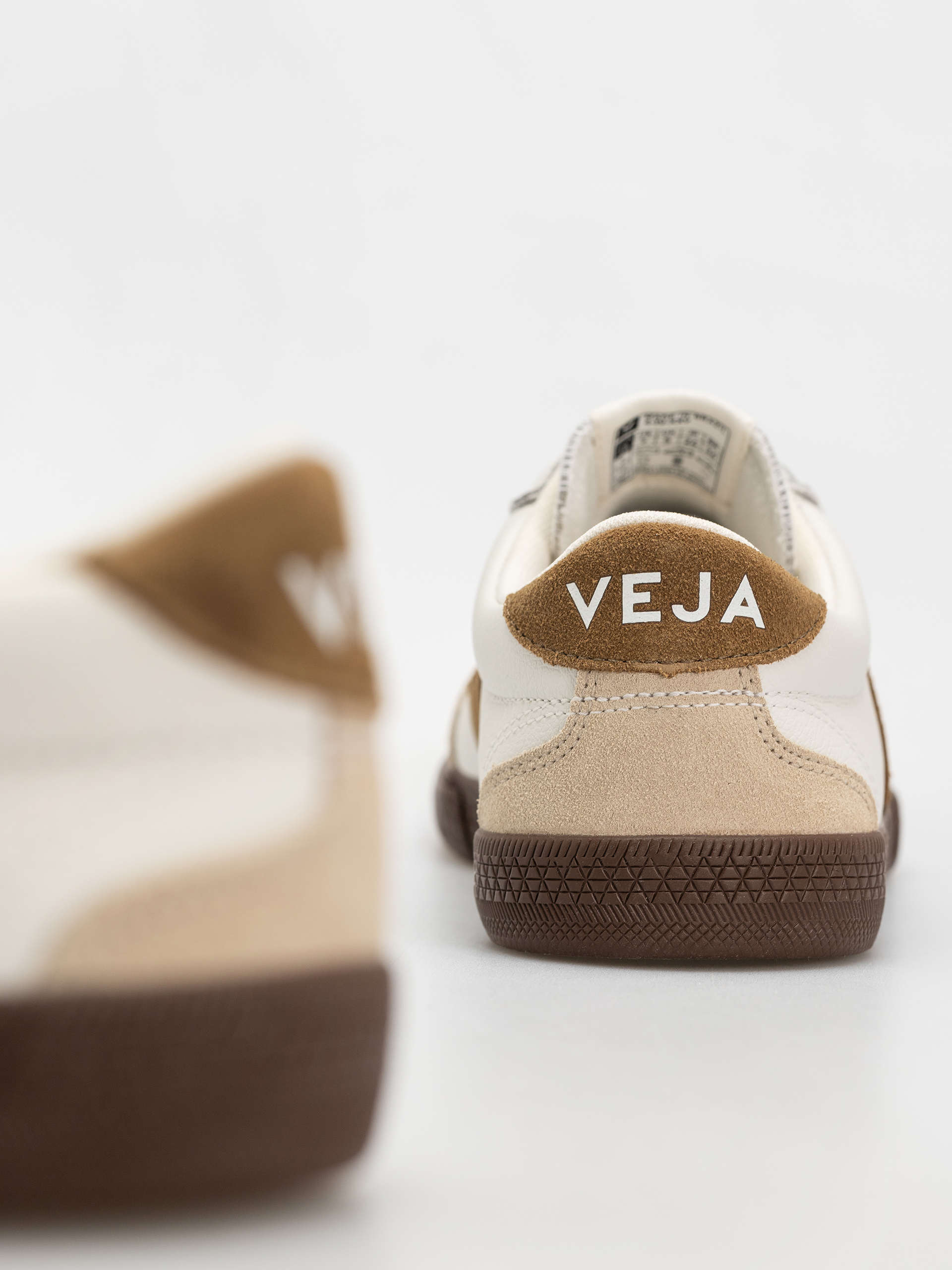 Взуття Veja Volley Wmn (white tent bark)