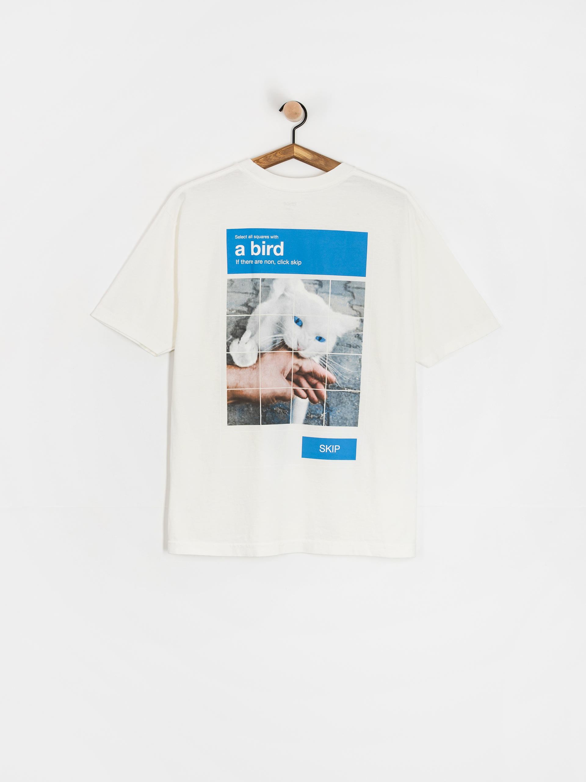 Футболка RipNDip A Bird (bone)