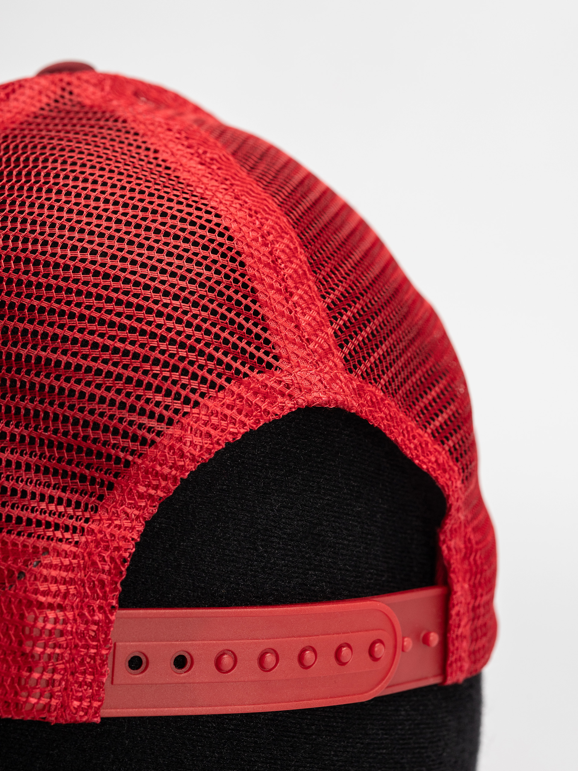 Кепка Carhartt WIP Heart Patch Trucker (scarlet)