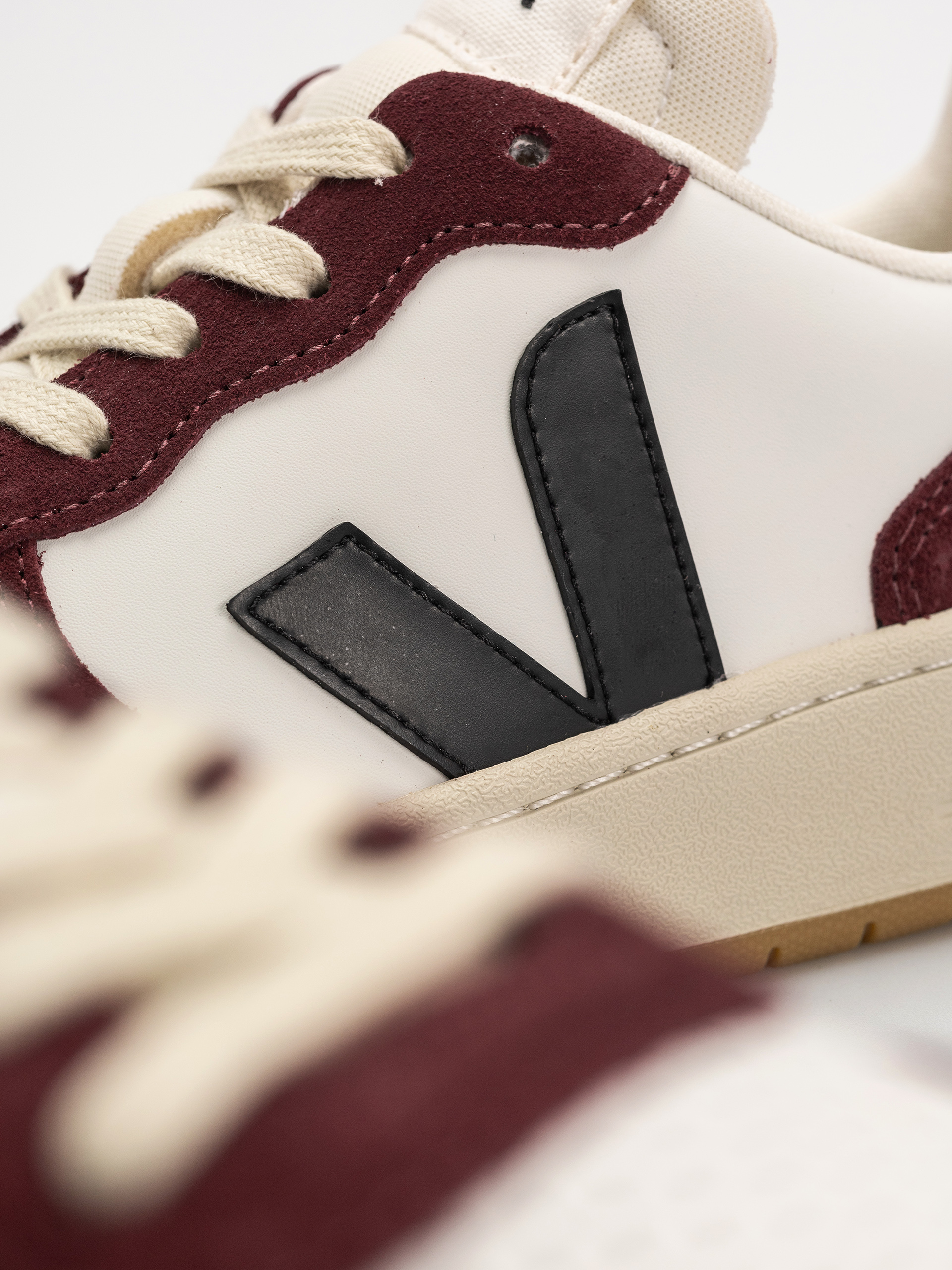 Взуття Veja V-10 Wmn (white black amarante)