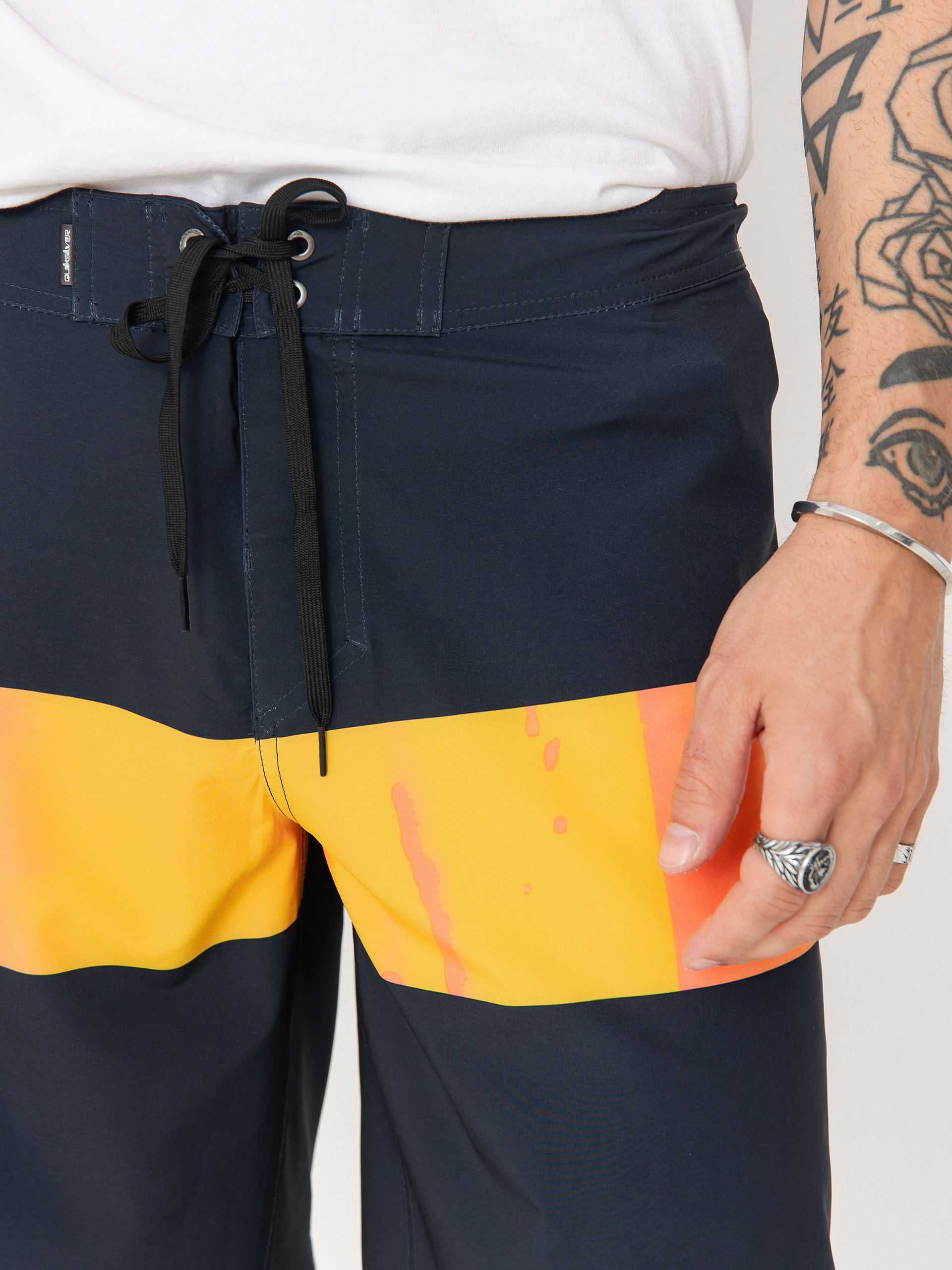 Пляжні шорти Quiksilver Surfsilk 20 (fiery coral bloomfade)