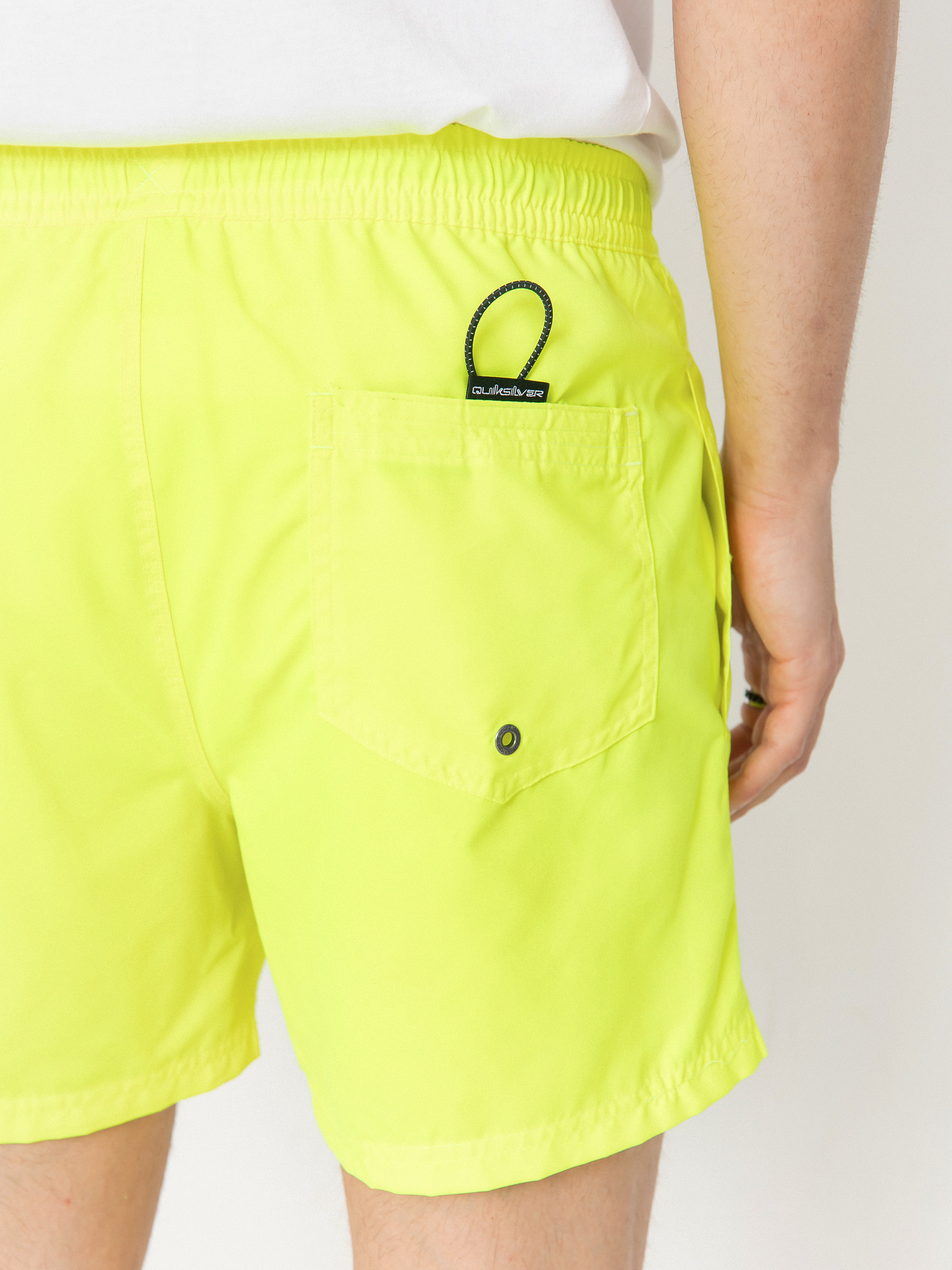 Шорти Quiksilver Everyday Solid Volley 15 (safety yellow)