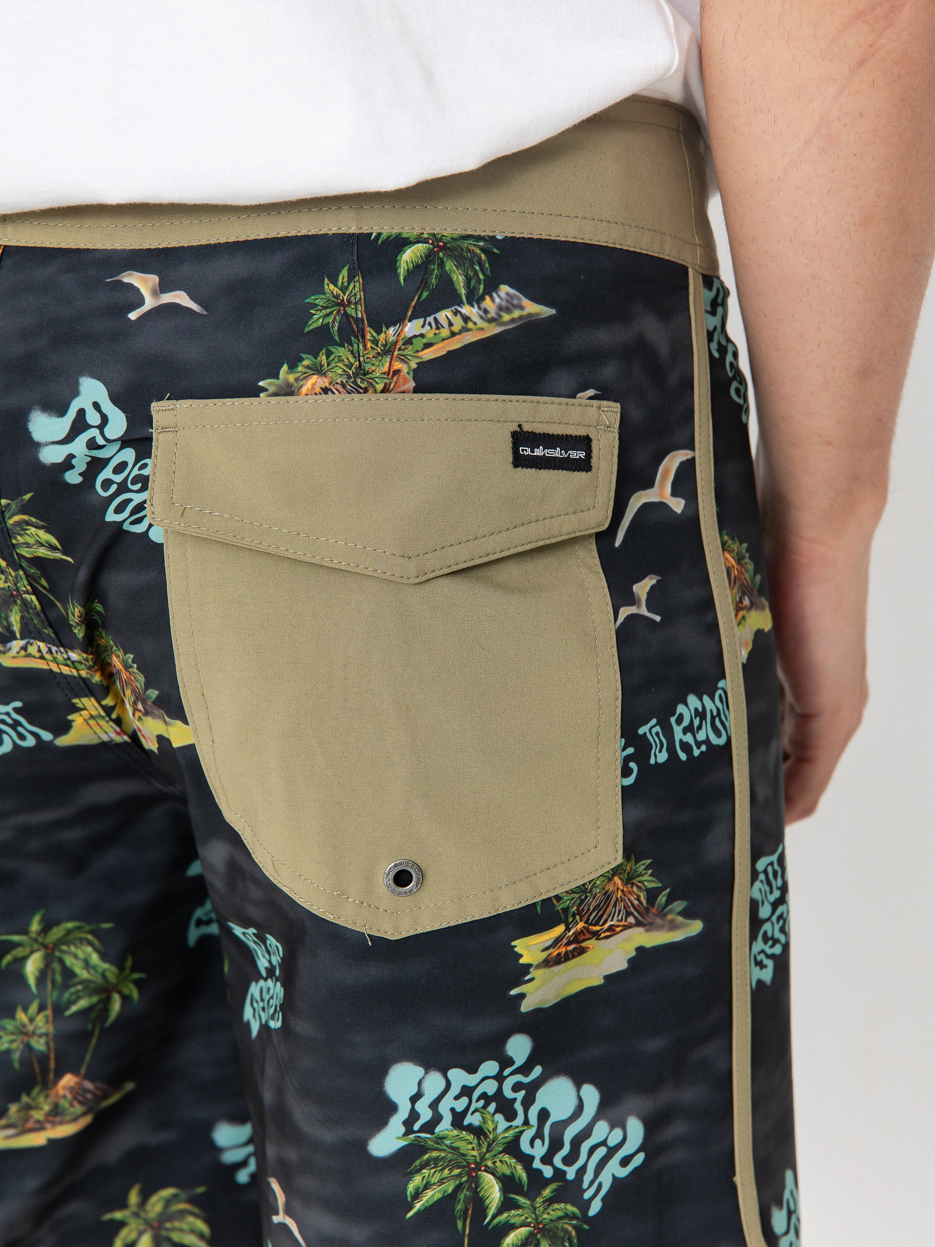 Пляжні шорти Quiksilver Surfsilk Scallop 18 (black naturama)