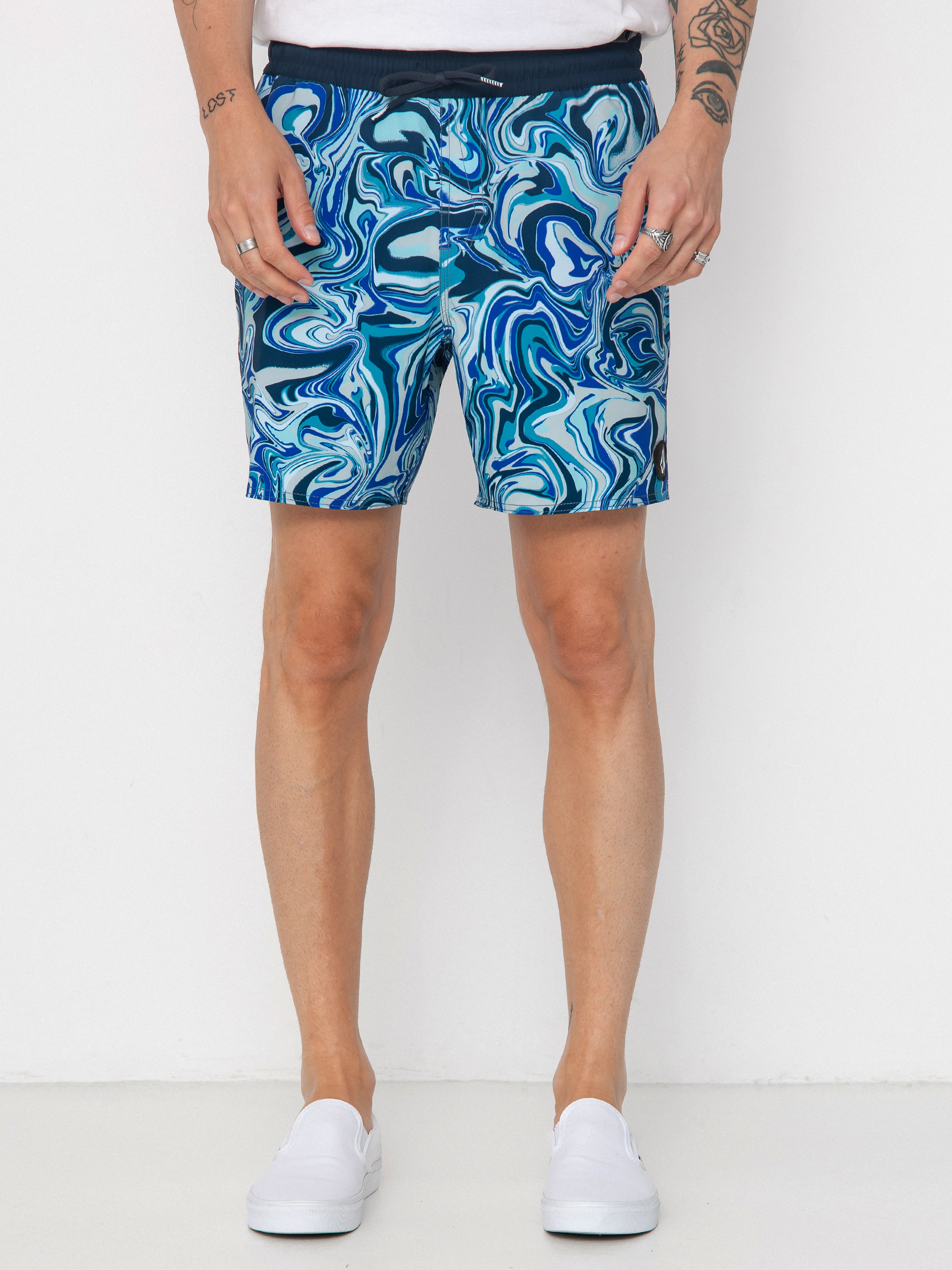 u0428u043eu0440u0442u0438 Volcom Lido Print Trunk 16 (navy)