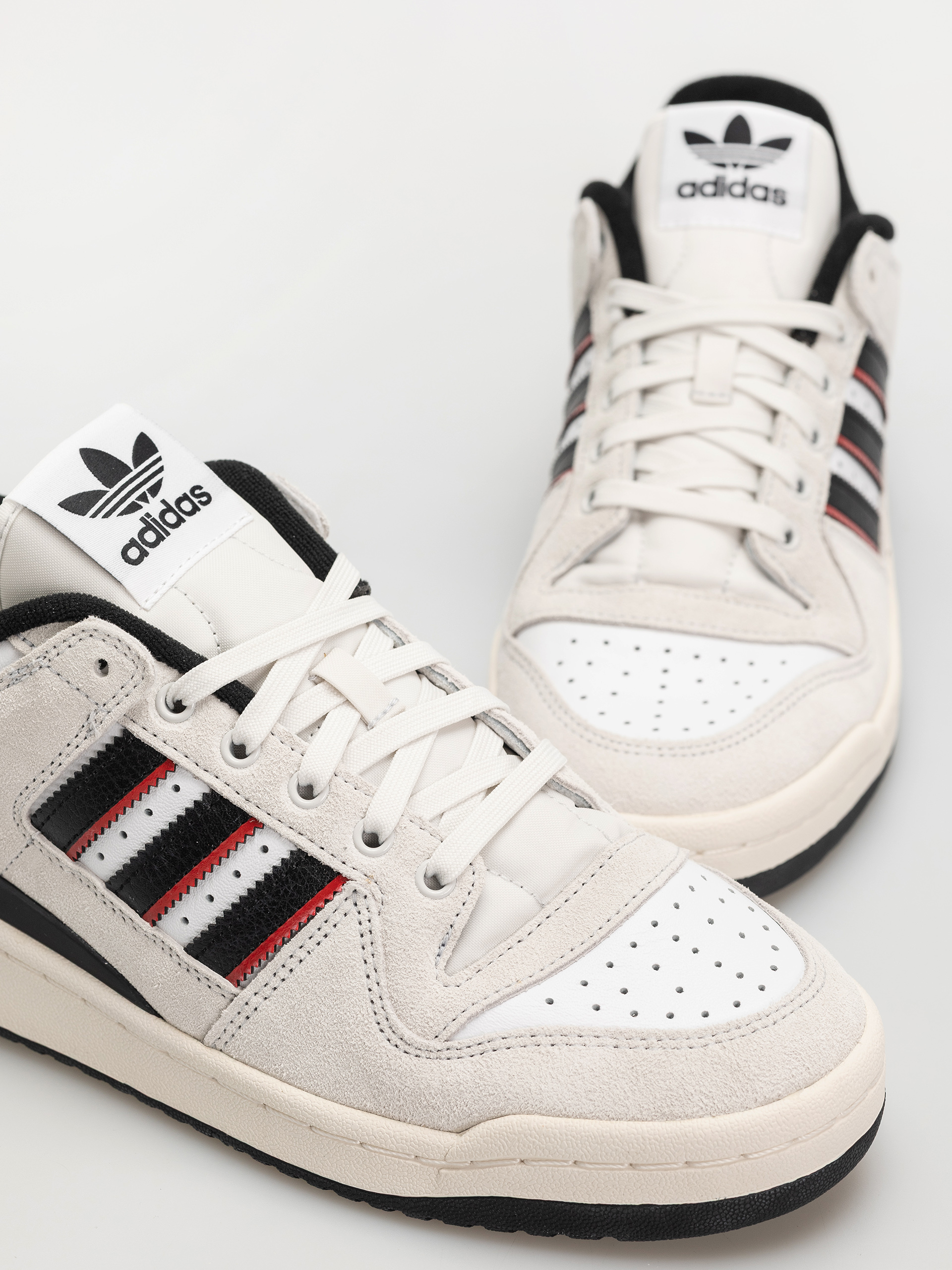 Взуття adidas Forum 84 Low Adv (crywht/cblack/betsca)