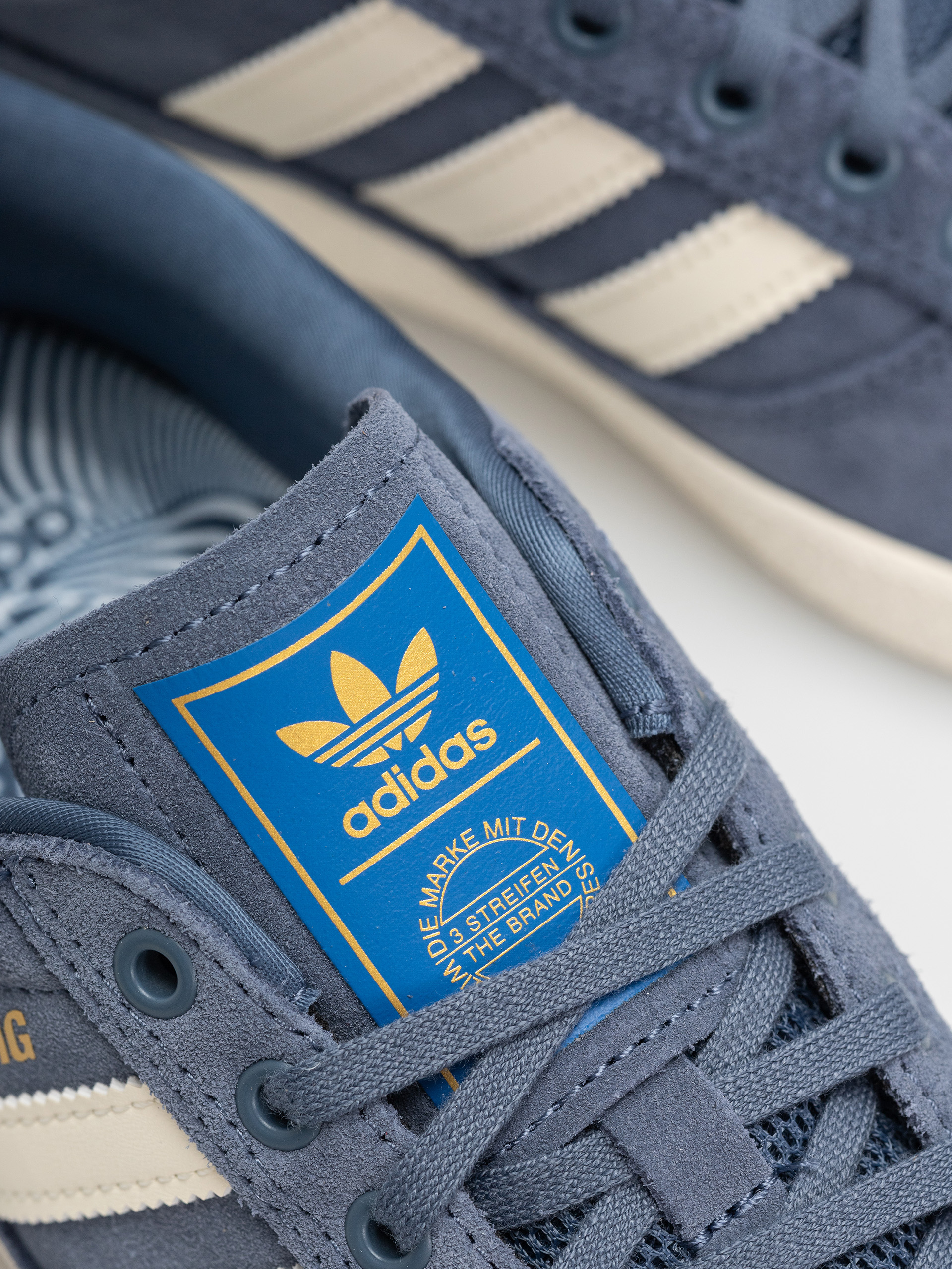 Взуття adidas Puig Indoor (prloin/owhite/blubir)