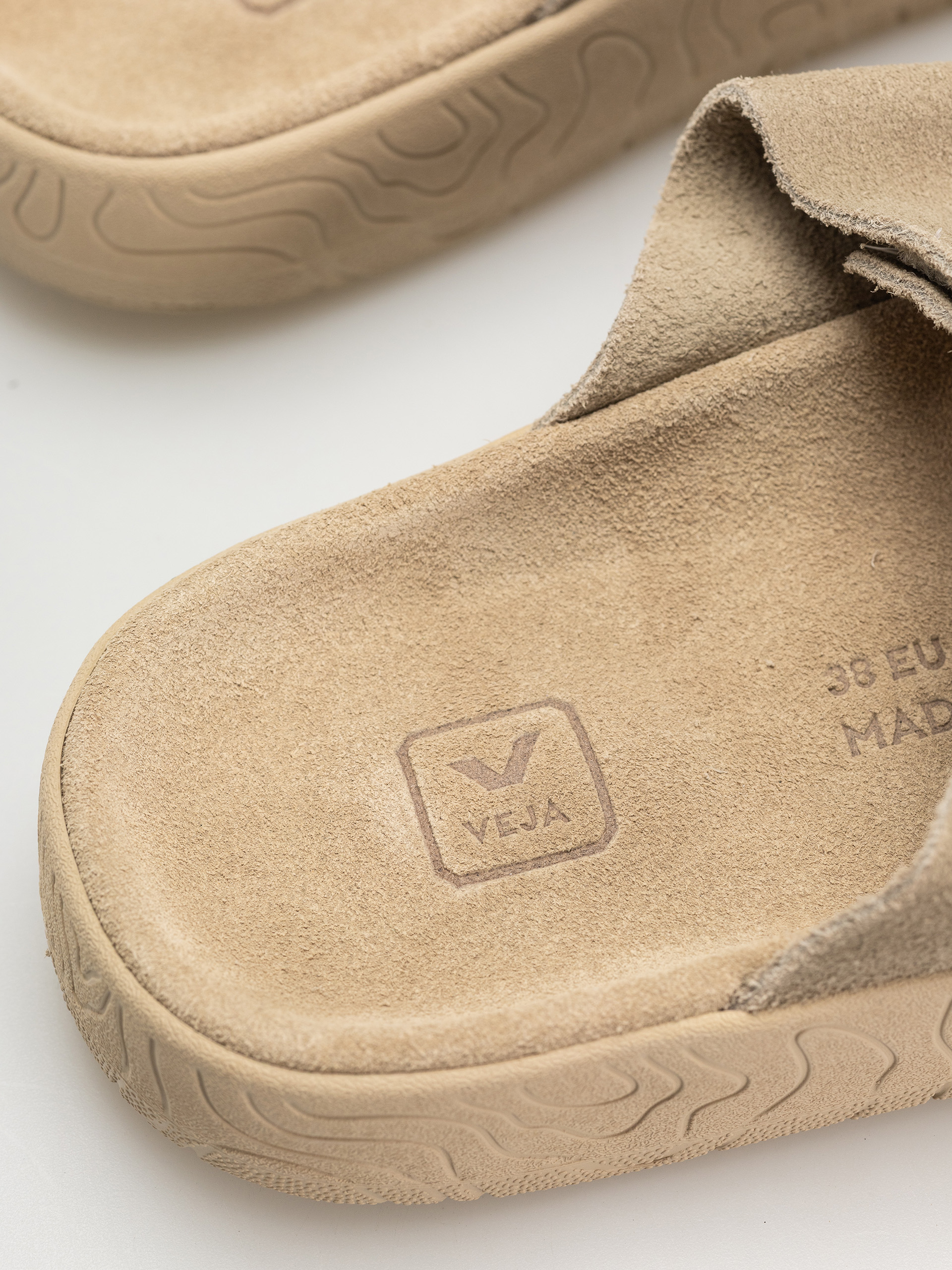 Шльопанці Veja Etna Wmn (taupe almond)