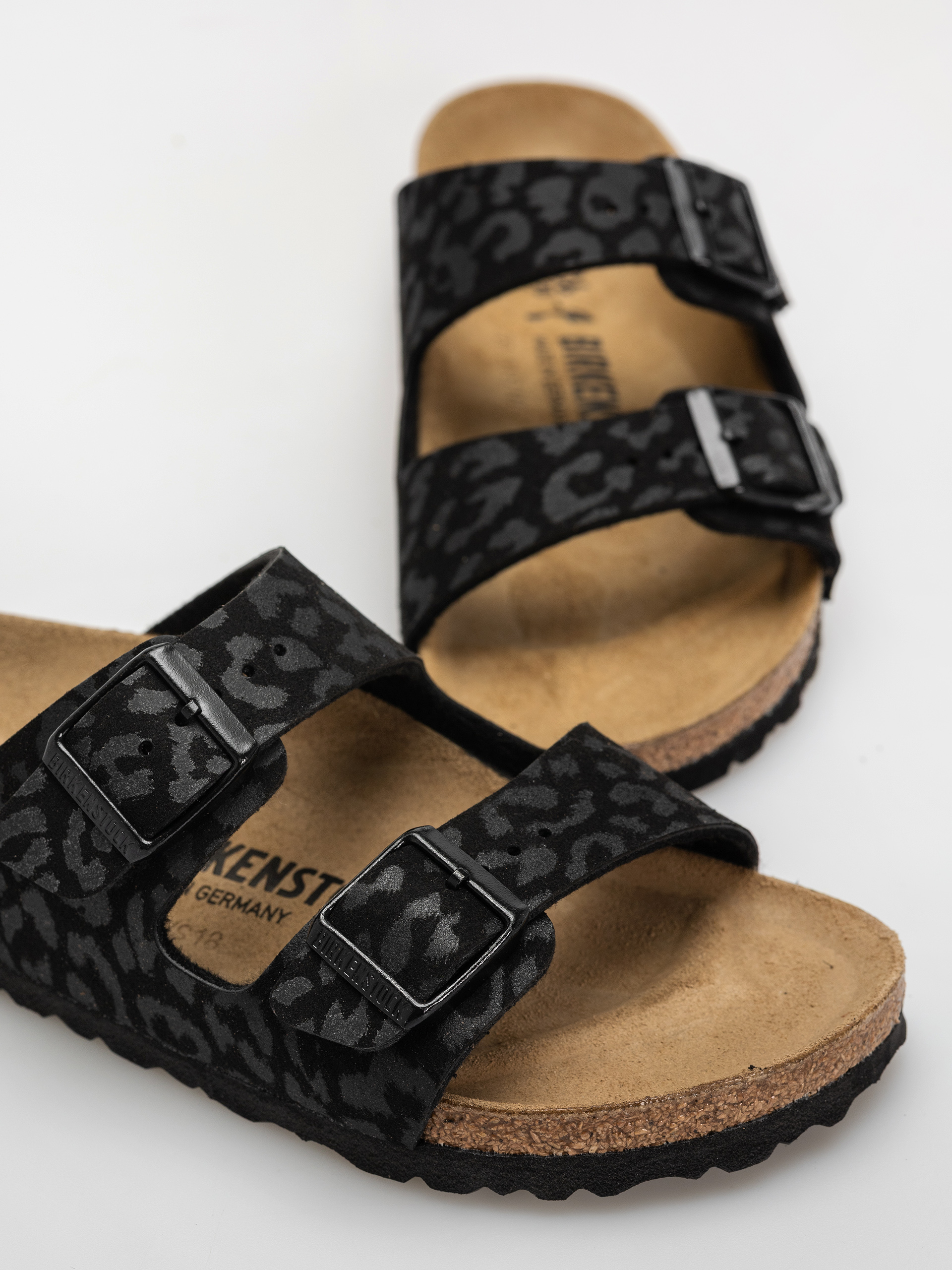 Шльопанці Birkenstock Arizona Synthetics Narrow Wmn (leo black)