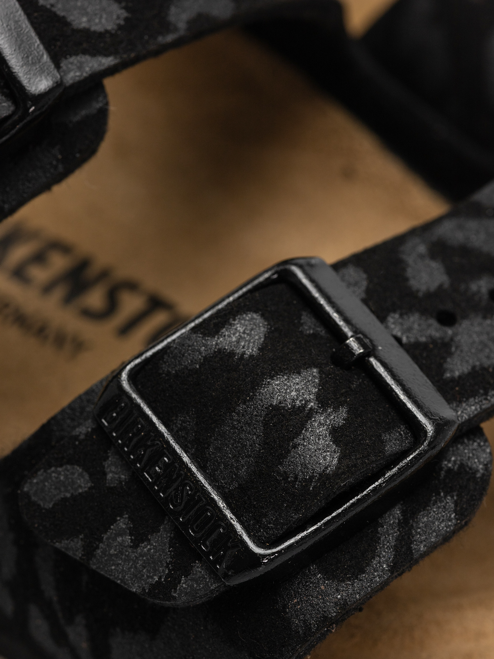 Шльопанці Birkenstock Arizona Synthetics Narrow Wmn (leo black)