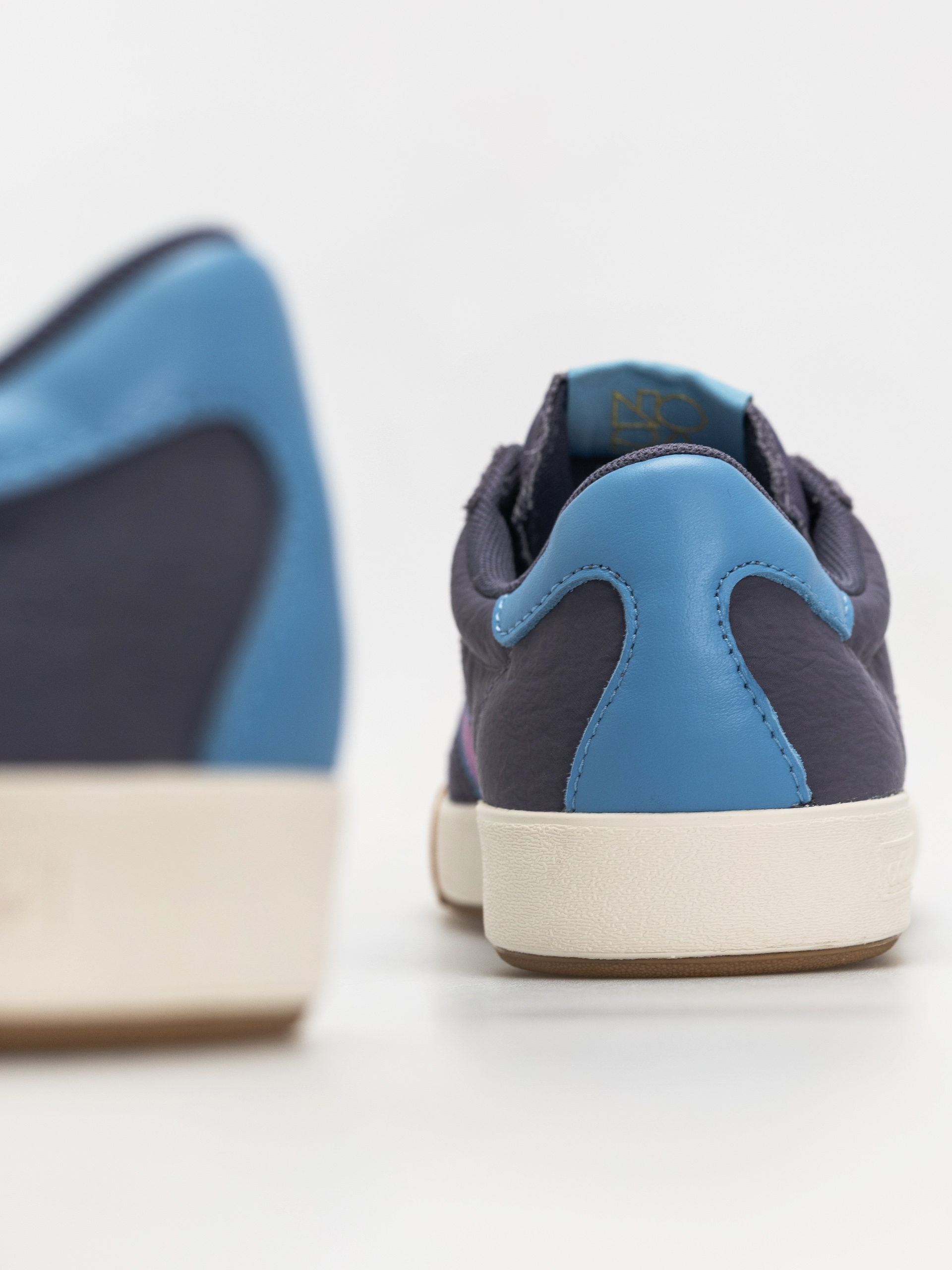 Взуття adidas Nora (previo/prepur/goldmt)