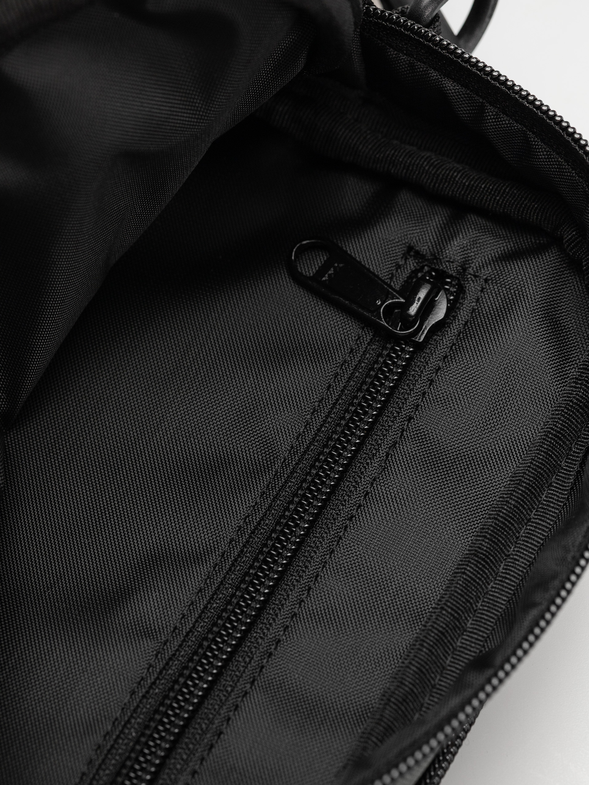 Сумка Carhartt WIP Essentials (opuntia)