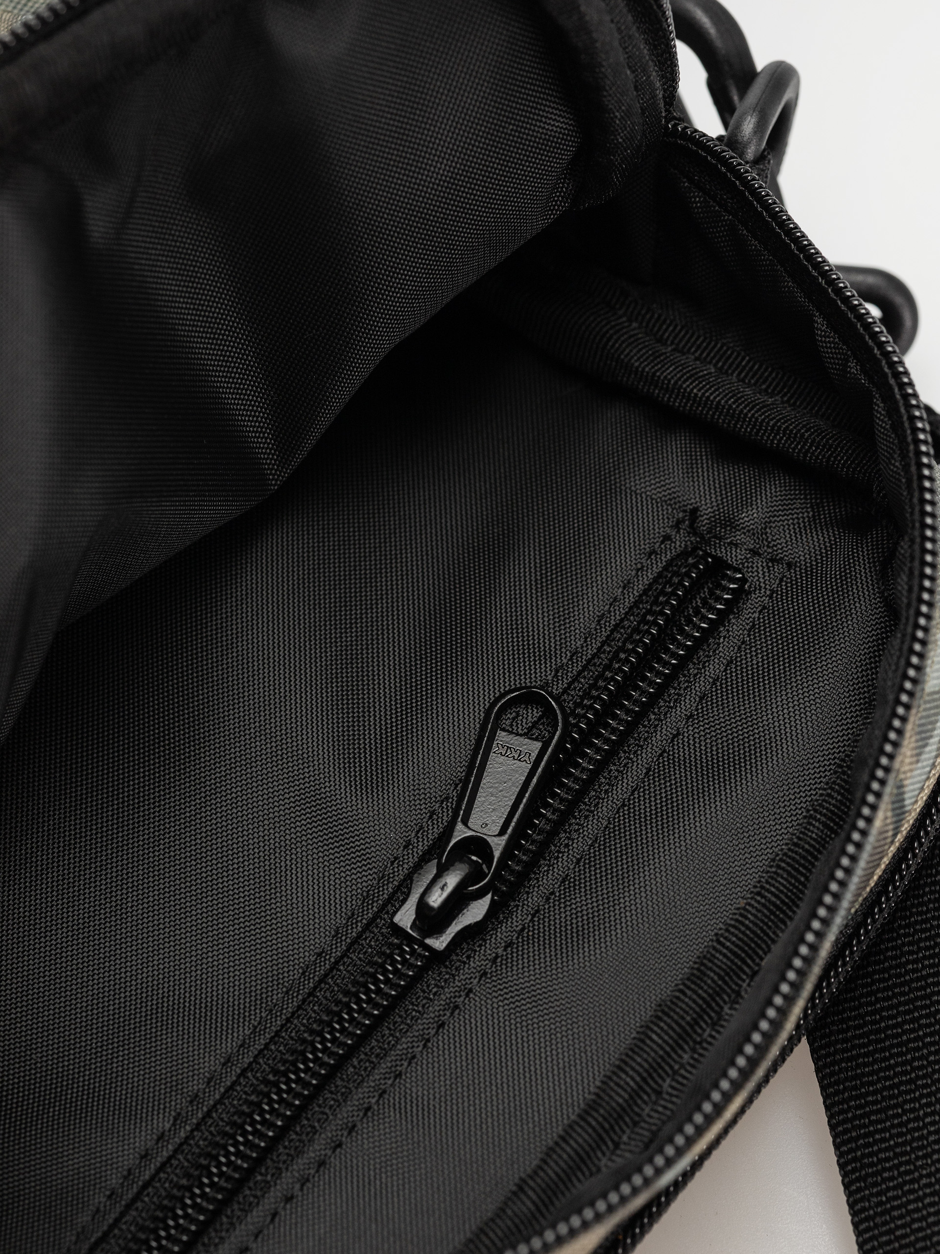 Сумка Carhartt WIP Essentials (camo combi/green)