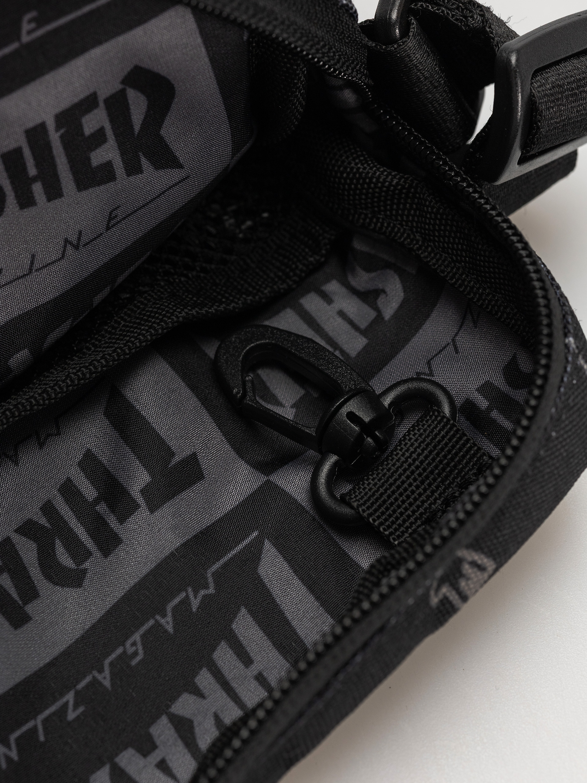 Сумка Herschel Supply Co. X Thrasher Gonz Heritage Crossbody (black)