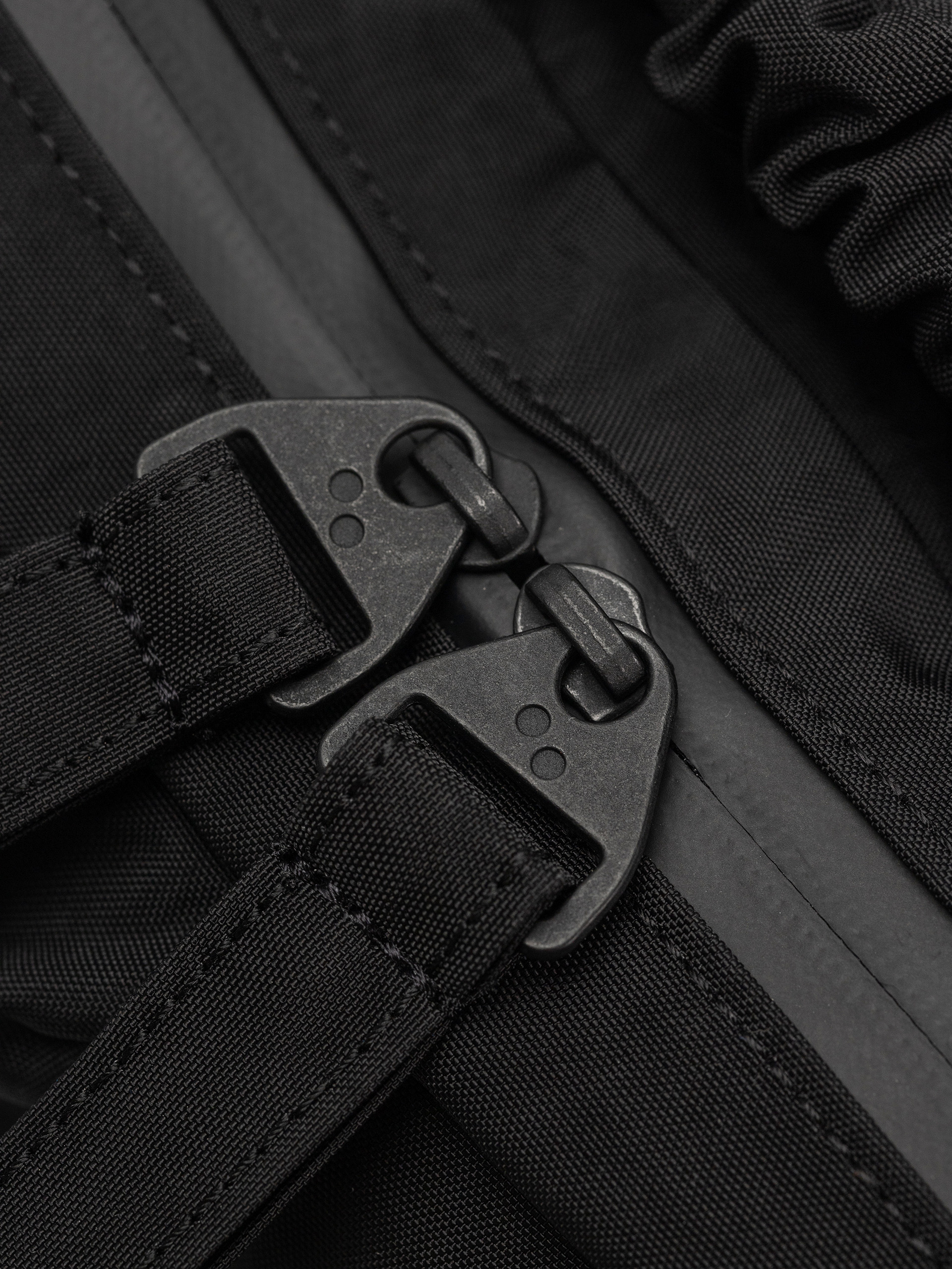 Сумка на пояс PinqPonq Tetrik Large Crinkle (crinkle black)