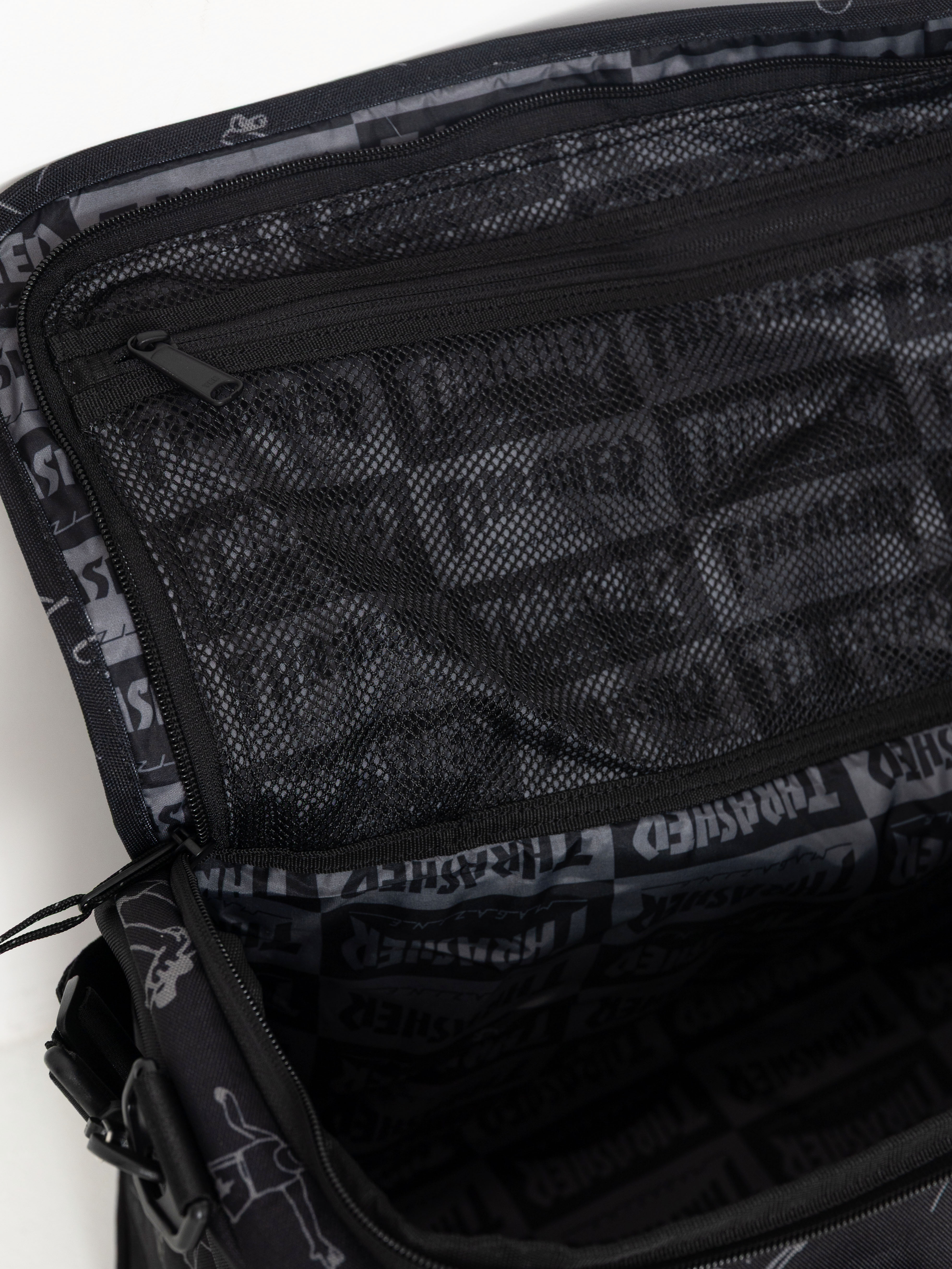 Сумка Herschel Supply Co. X Thrasher Gonz Heritage Skate Duffle (black)