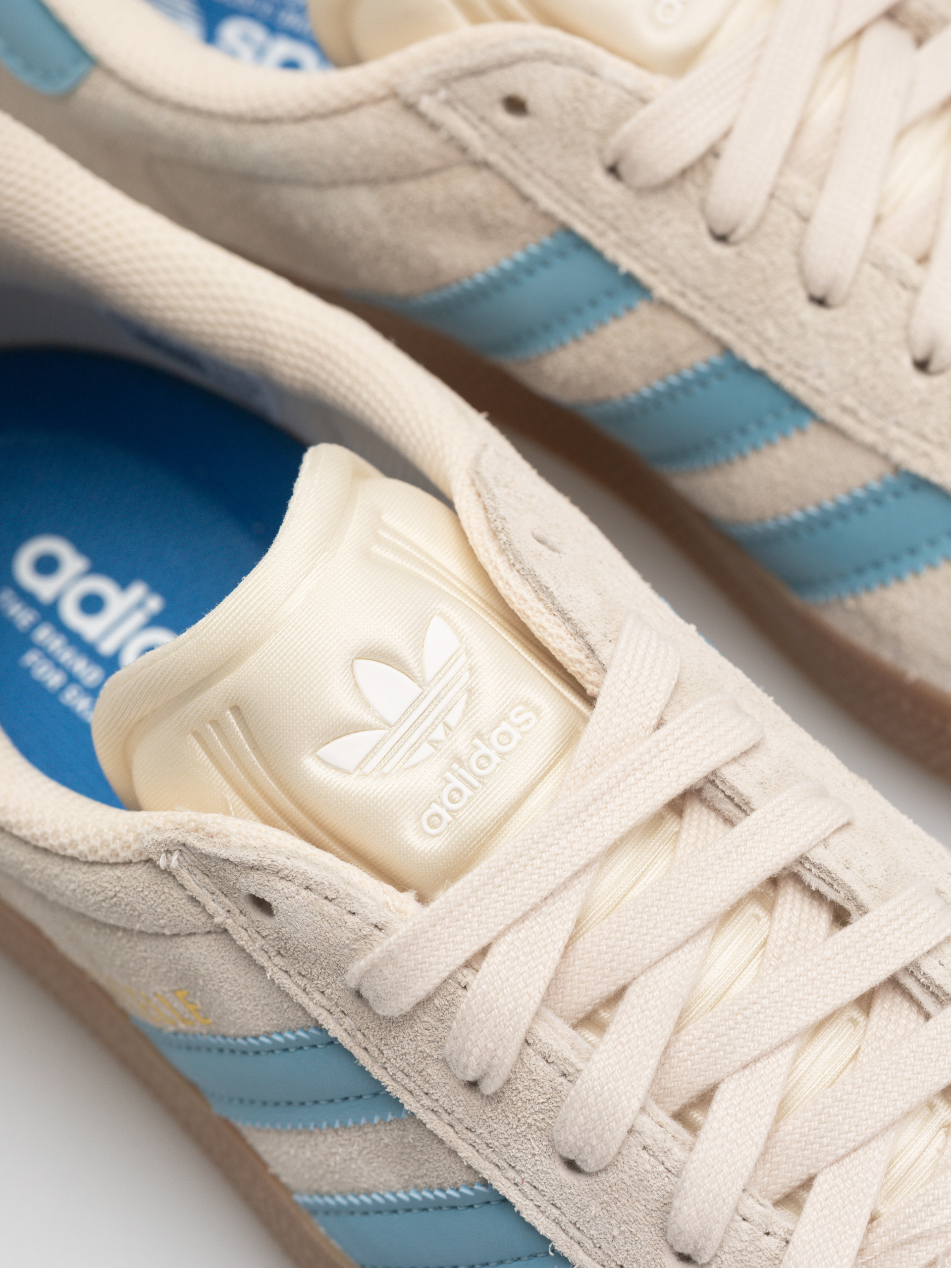 Взуття adidas Gazelle Adv (wonwhi/preblu/gum4)
