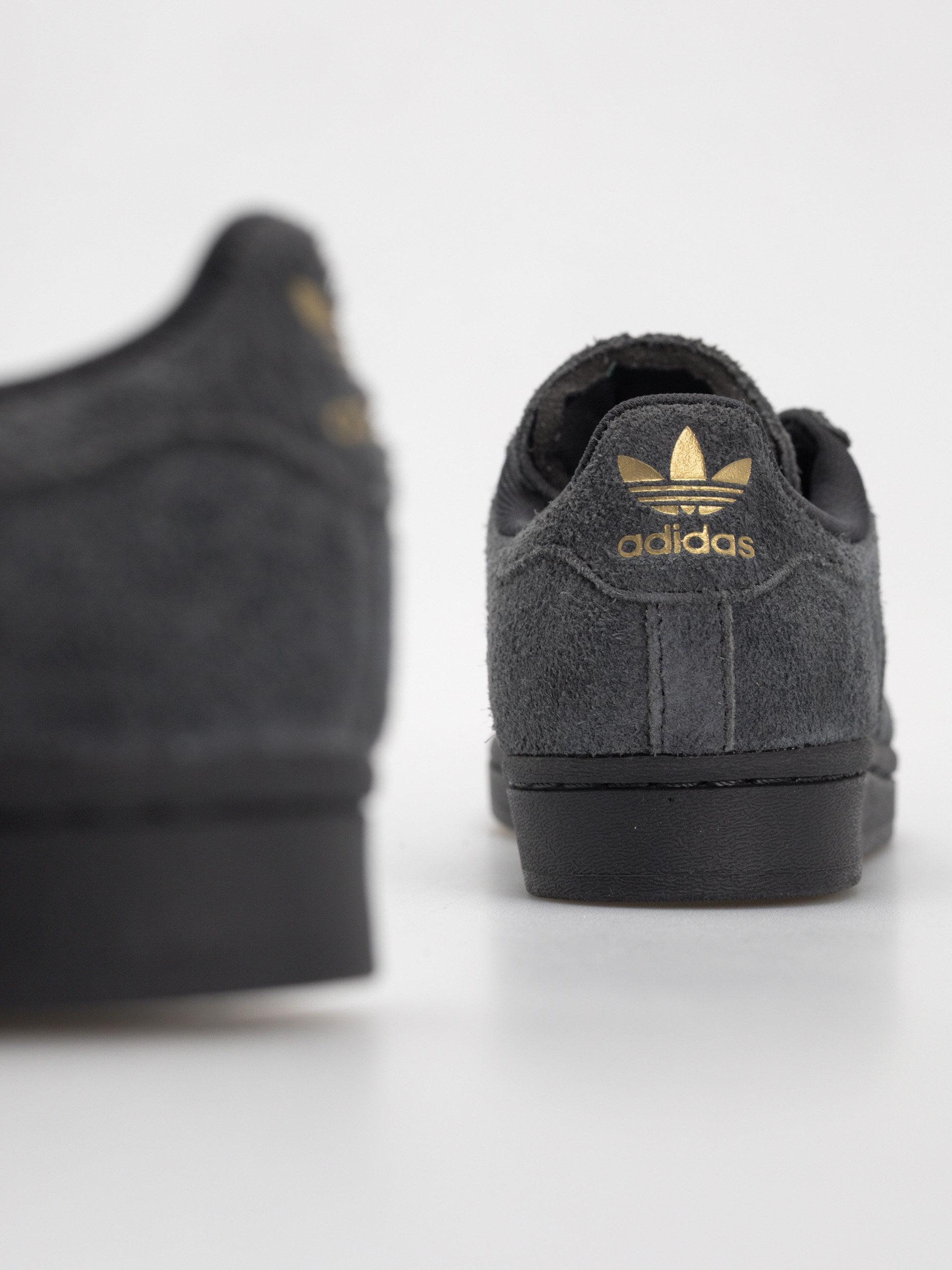 Взуття adidas Superstar Adv (carbon/carbon/cpurpl)