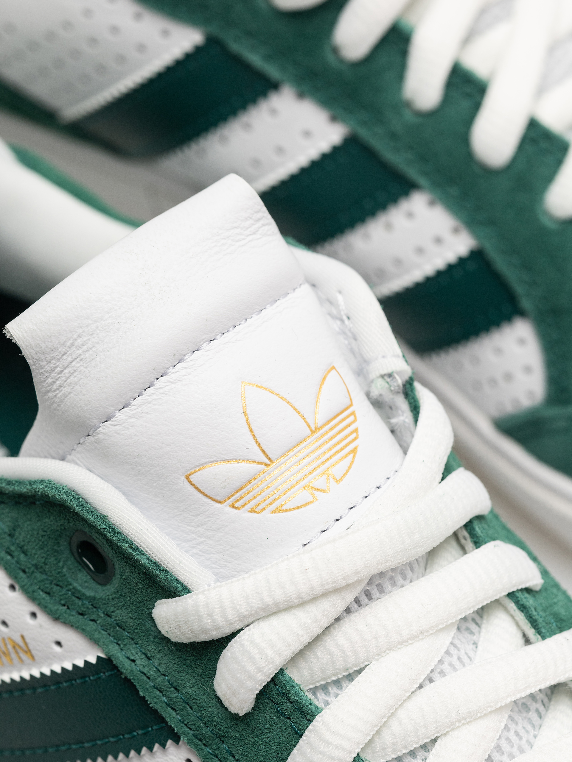 Взуття adidas Tyshawn Low (cgreen/cgreen/ftwwht)