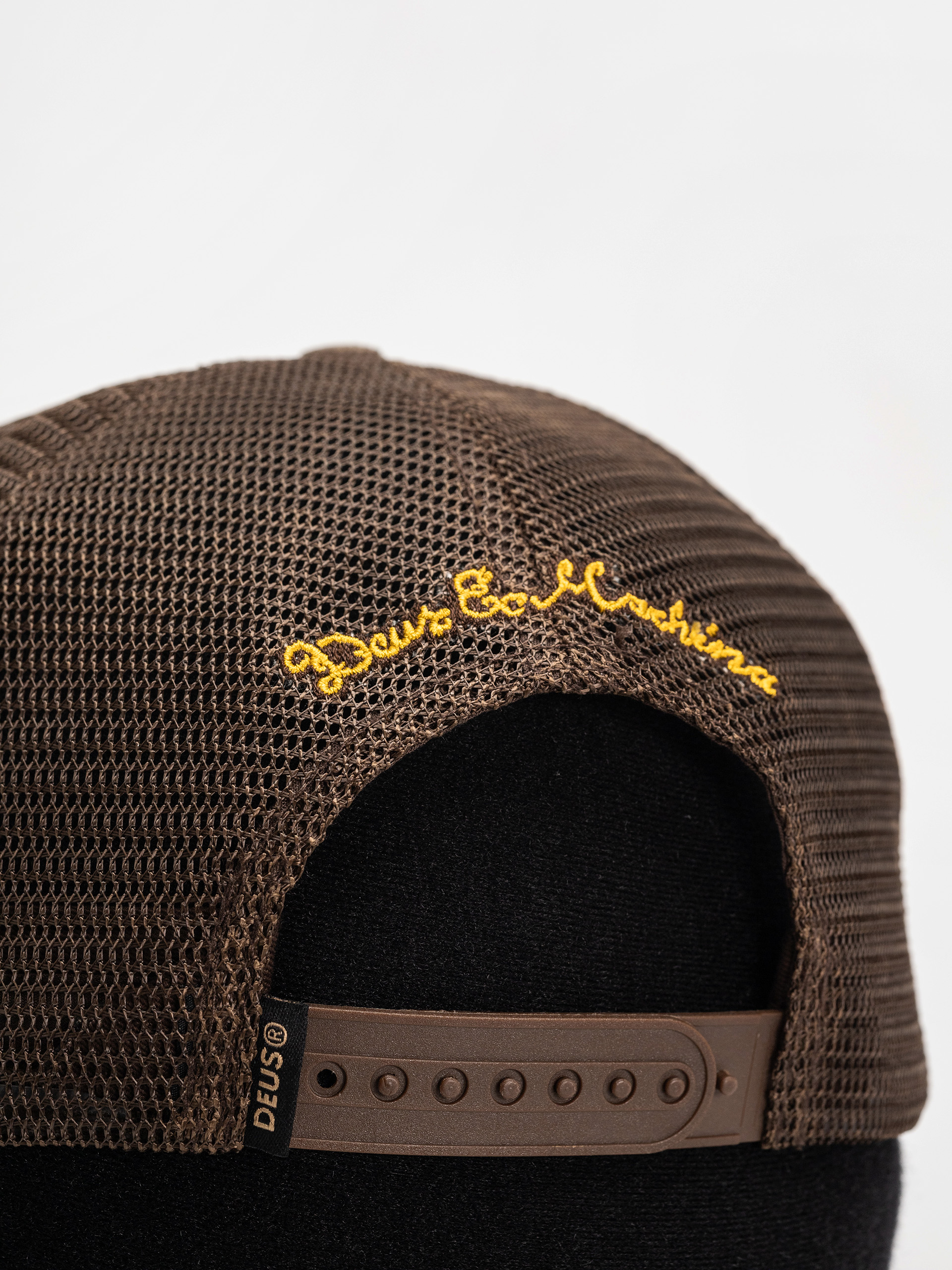 Кепка Deus Ex Machina Gumshoe Cord Trucker (potting brown)