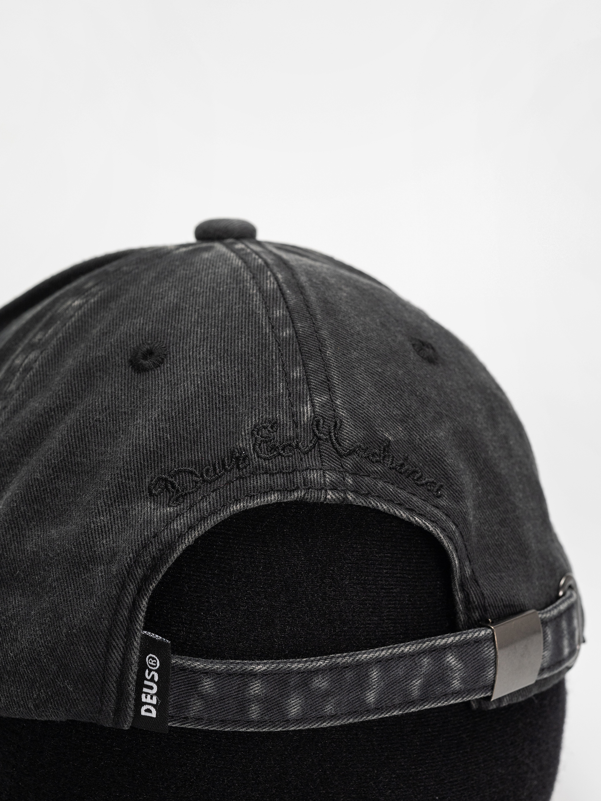 Кепка Deus Ex Machina Shield Garment Dyed Dad Cap (black)