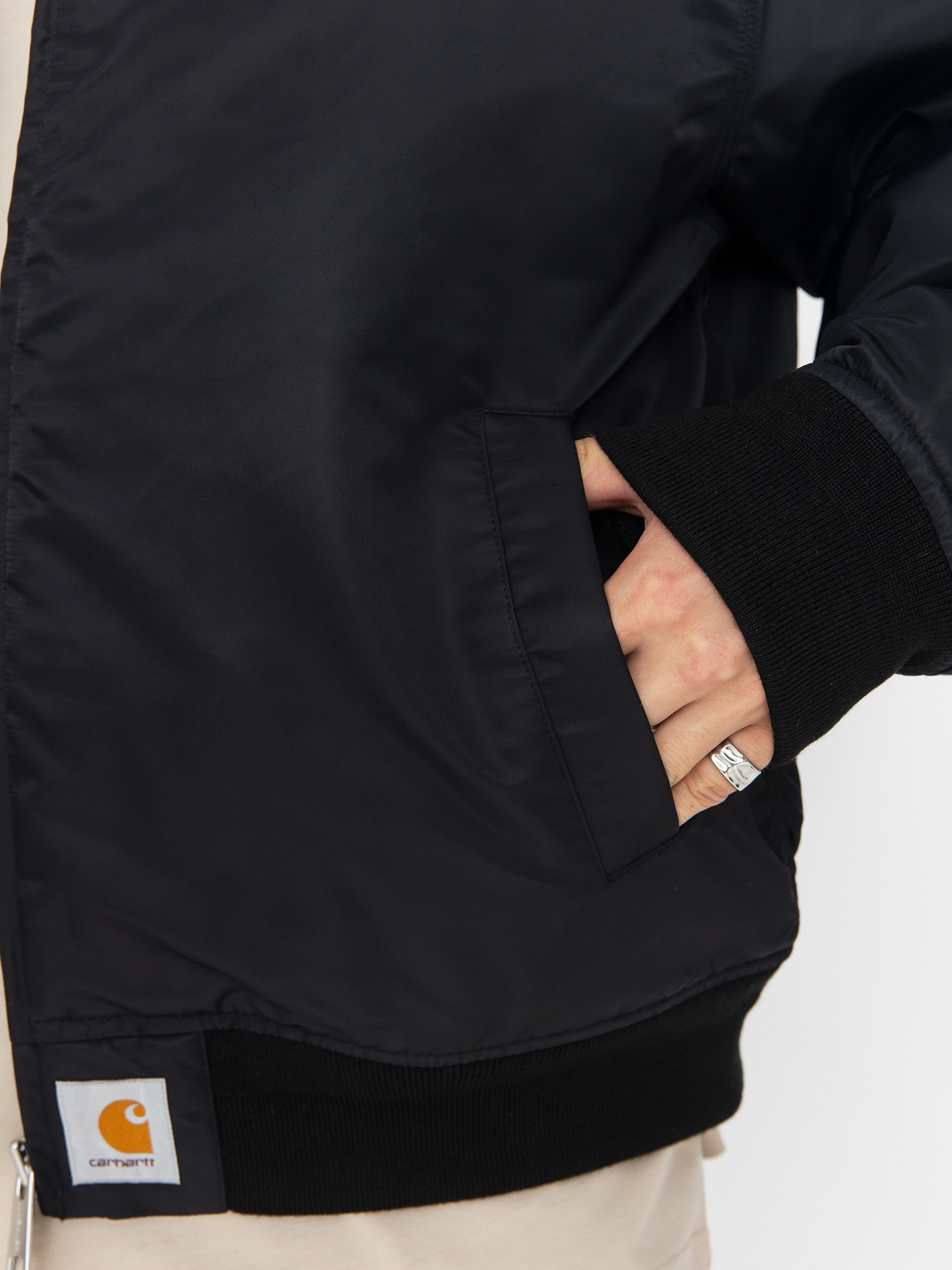 Куртка Carhartt WIP Santa Fe Alumni (black/scarlet)