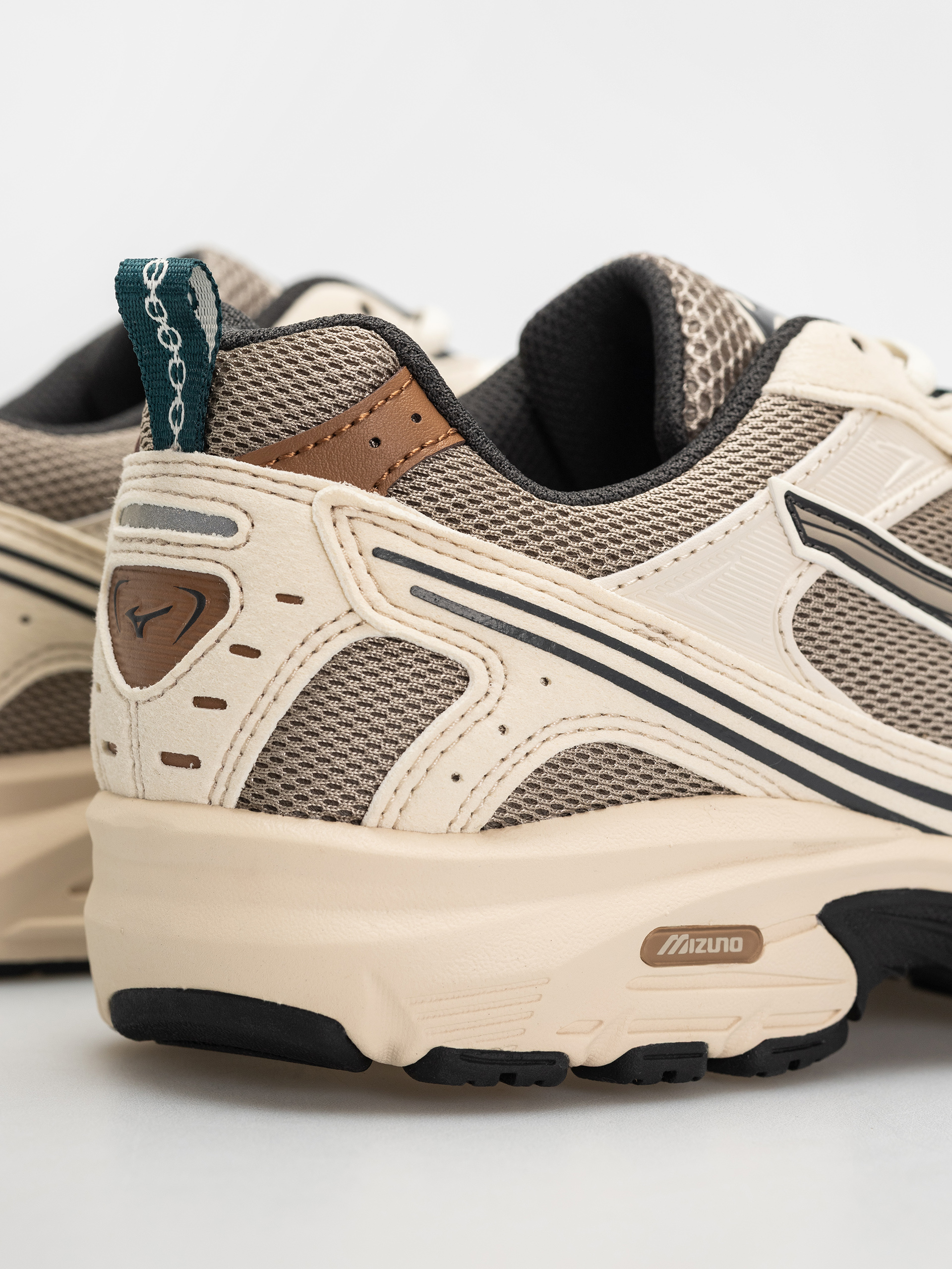 Взуття Mizuno MXR (vintage khaki/vintage khaki/summer sand)