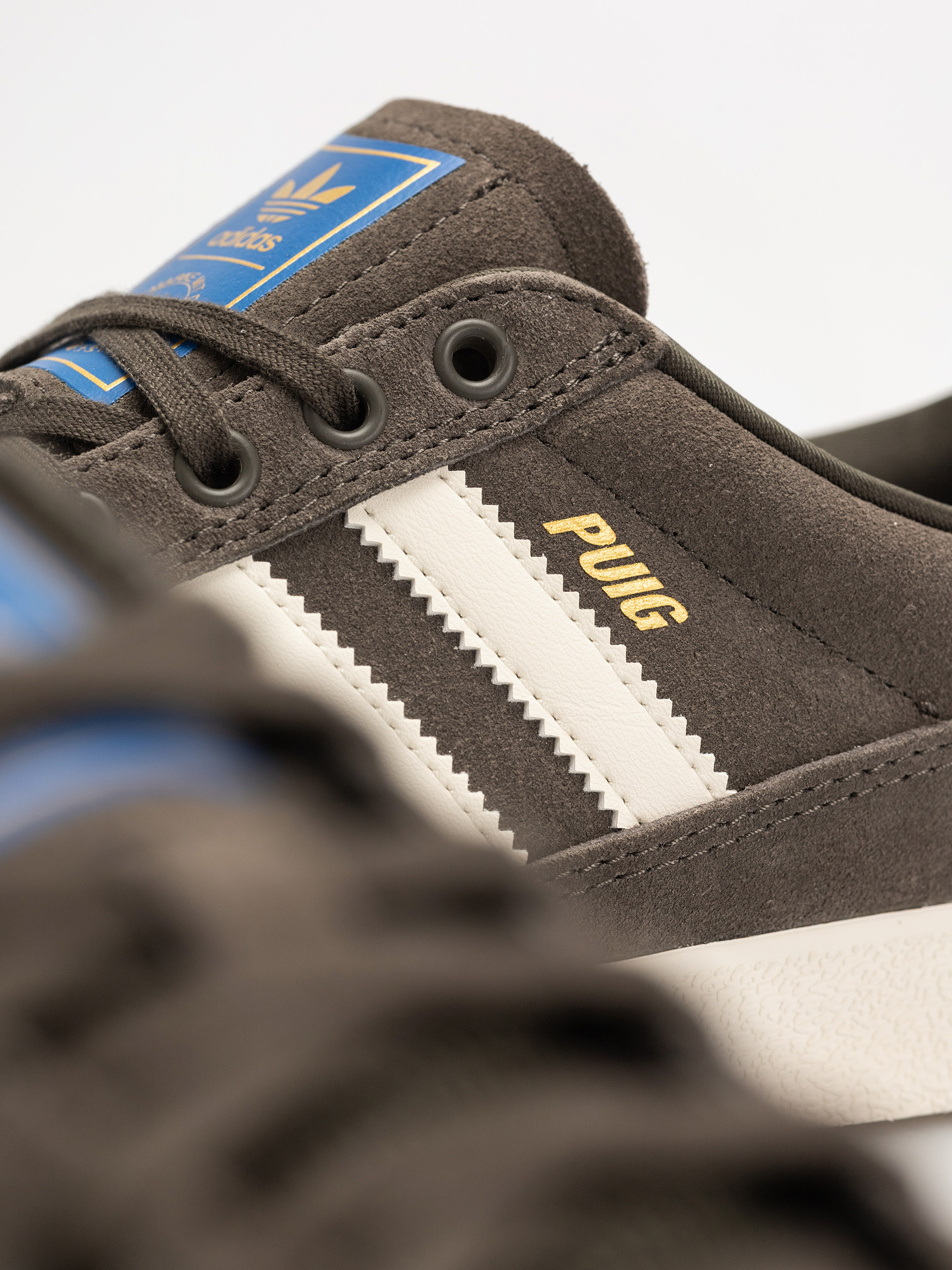 Взуття adidas Puig Indoor (shaoli/owhite/blubir)