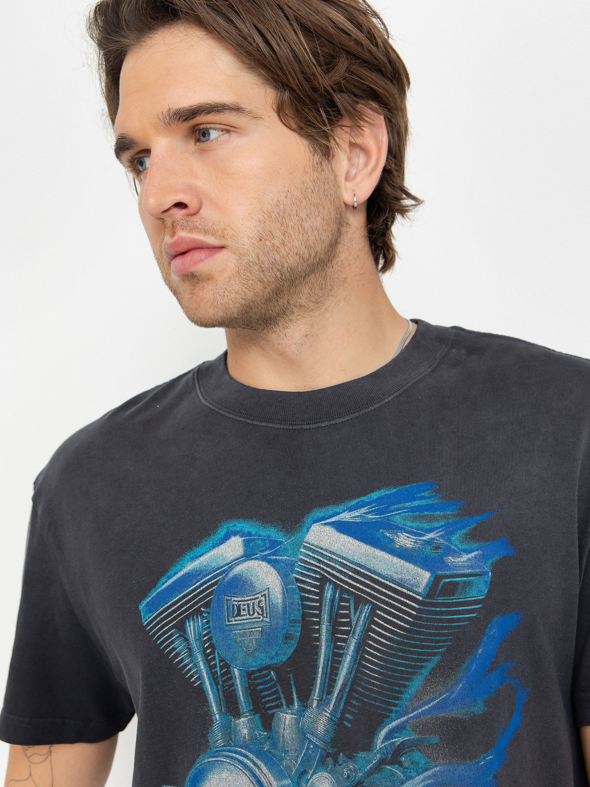 Футболка Deus Ex Machina Productive Hum (anthracite)