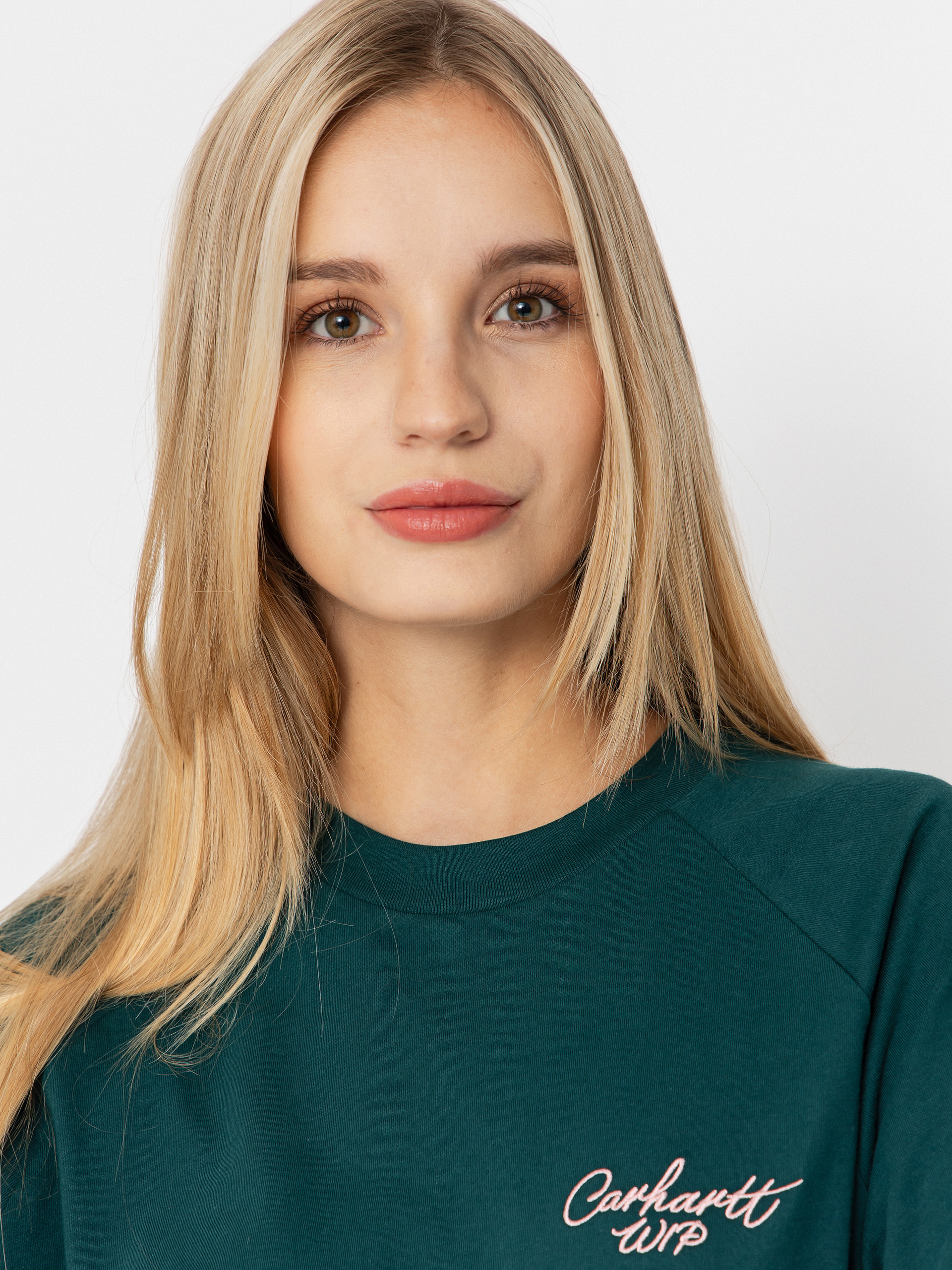 Футболка Carhartt WIP Signature Wmn (dark fir/glassy pink)