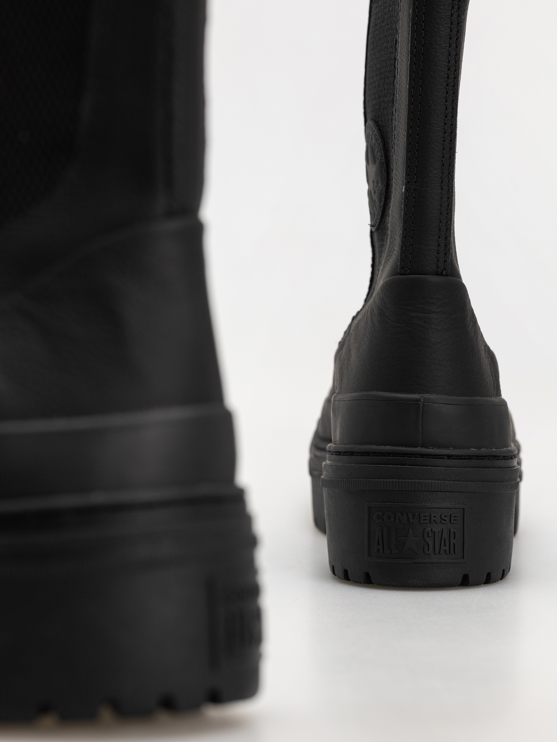 Взуття Converse Chuck Taylor All Star Lugged Heel Chelsea Wmn (black)