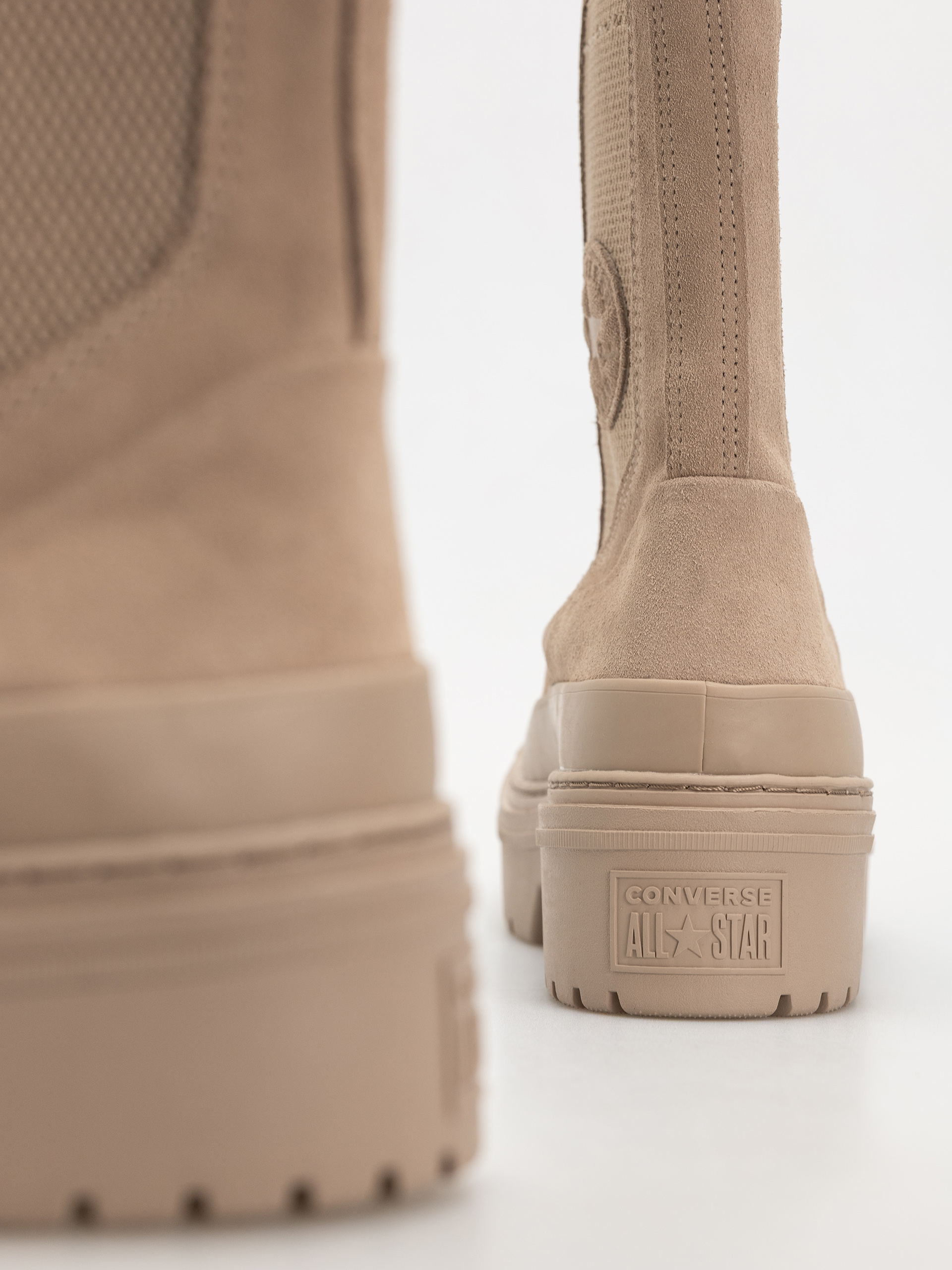 Взуття Converse Chuck Taylor All Star Lugged Heel Chelsea Wmn (sand/chocolate)