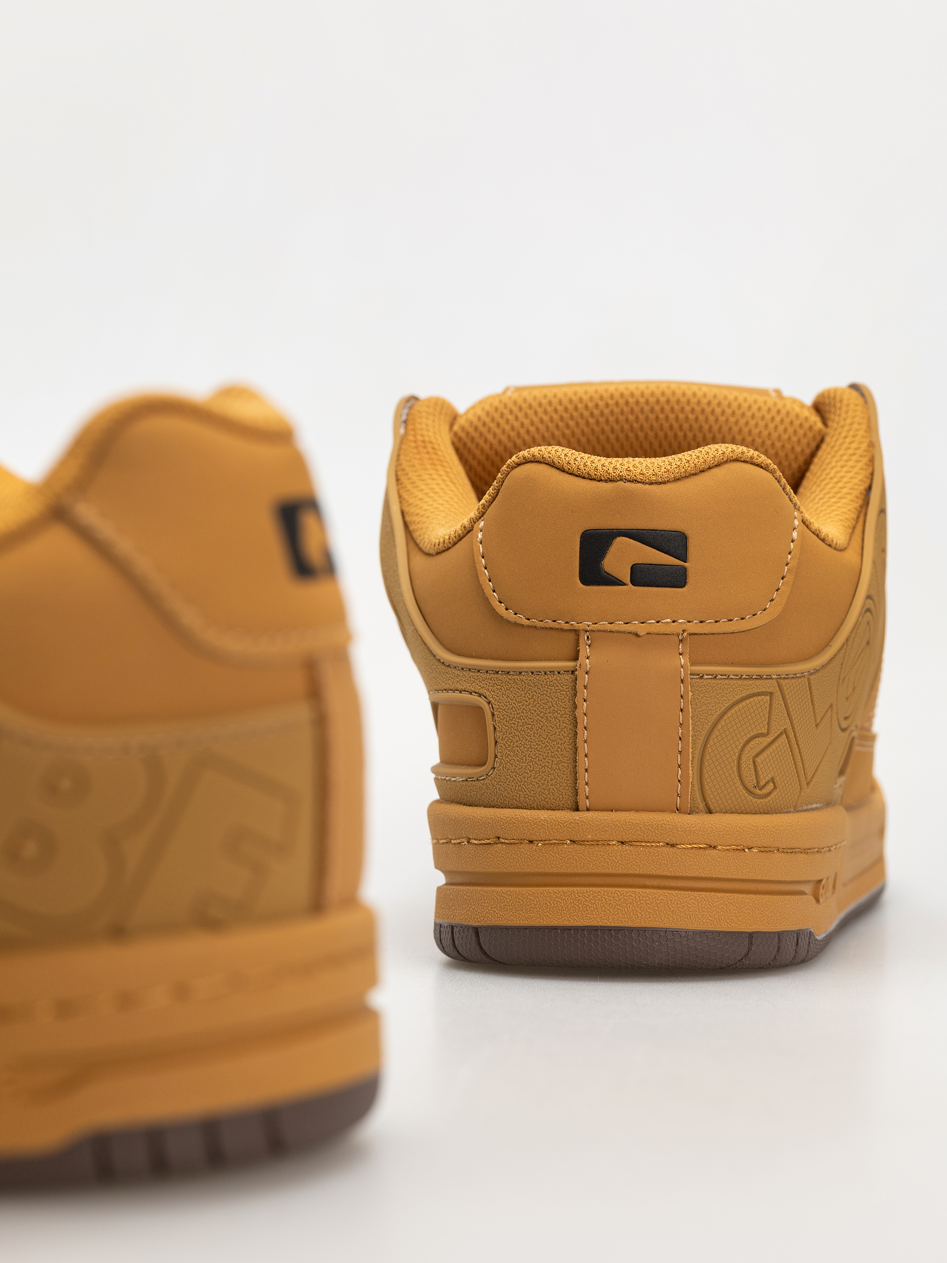 Взуття Globe Tilt (honey/gum)