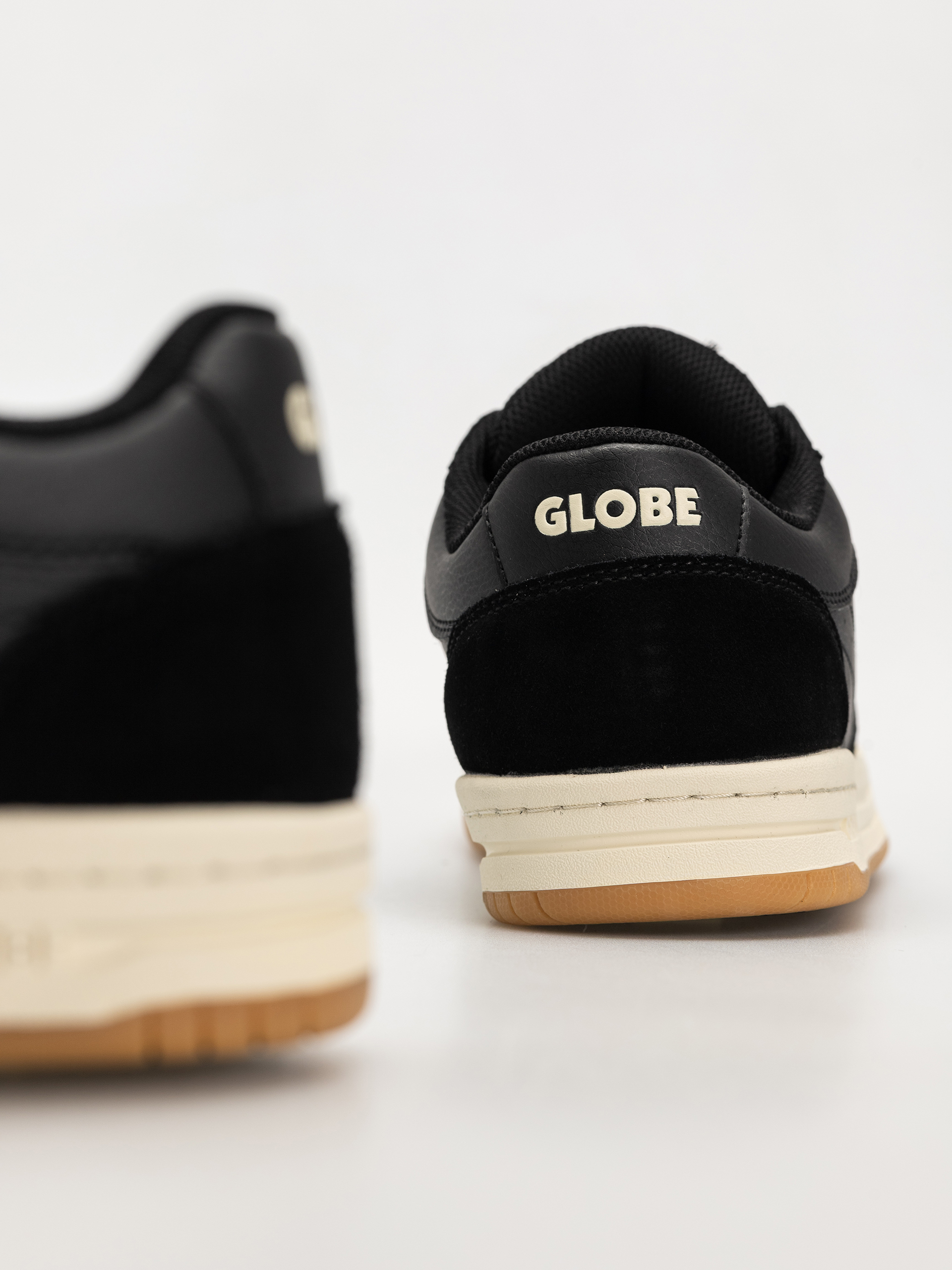 Взуття Globe Mojo 2.0 (black/antique white)