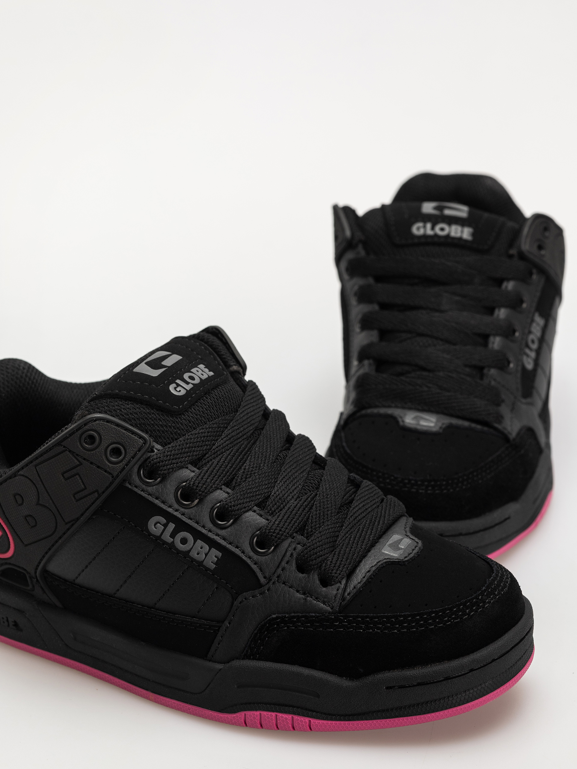 Взуття Globe Tilt (black/black/pink)