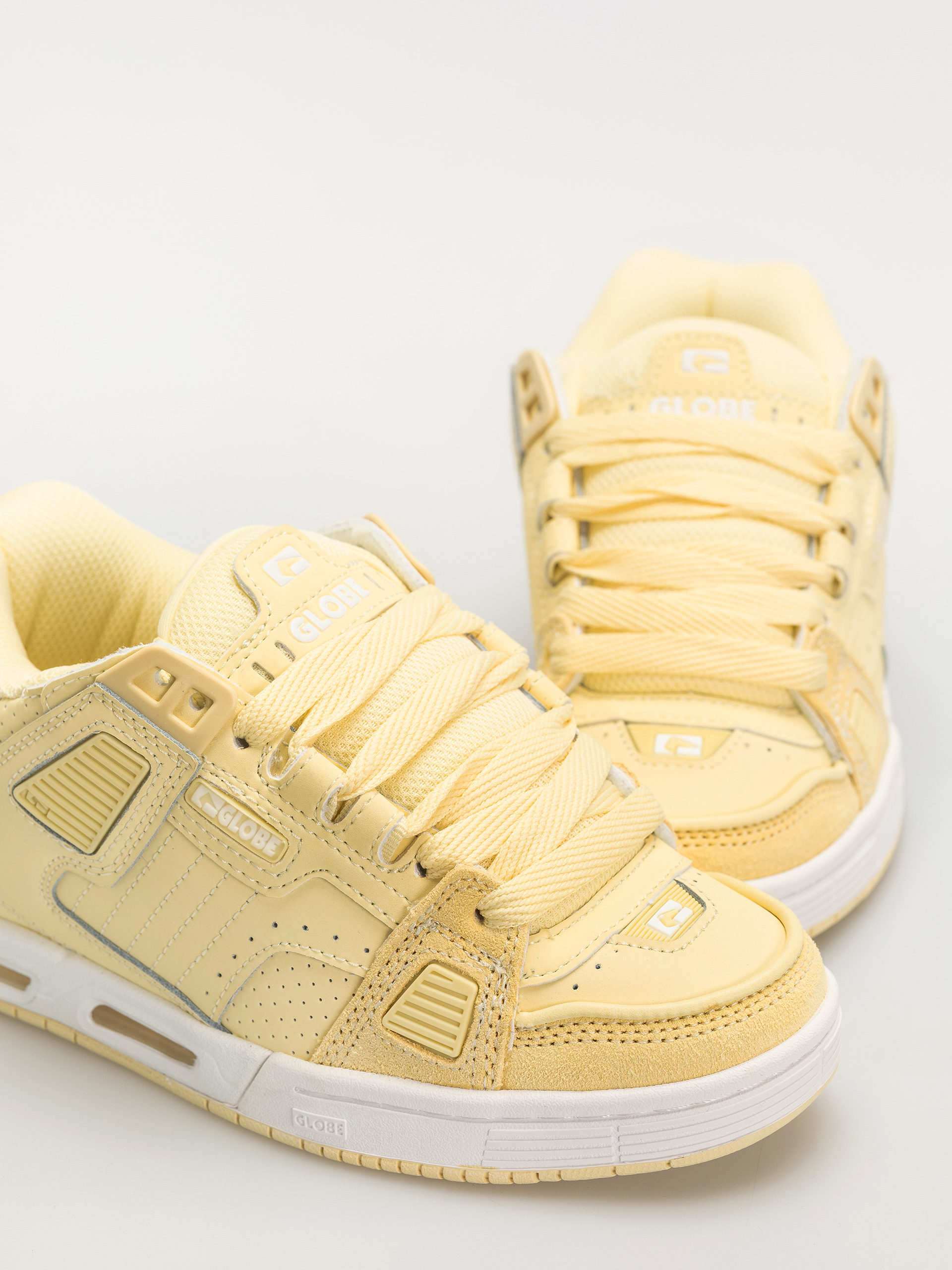 Взуття Globe Sabre (butter/cream)