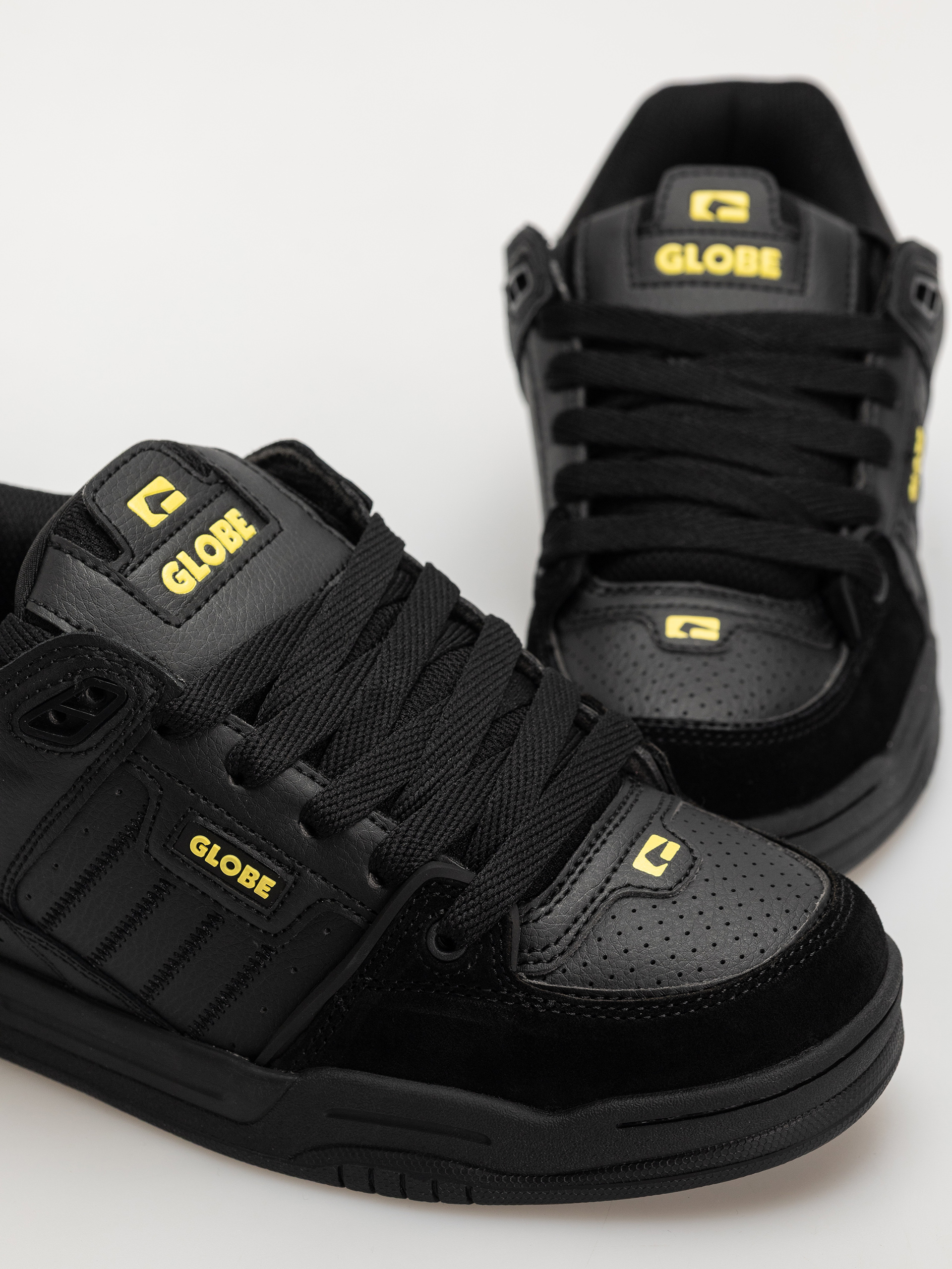 Взуття Globe Fusion (onyx/citrus)