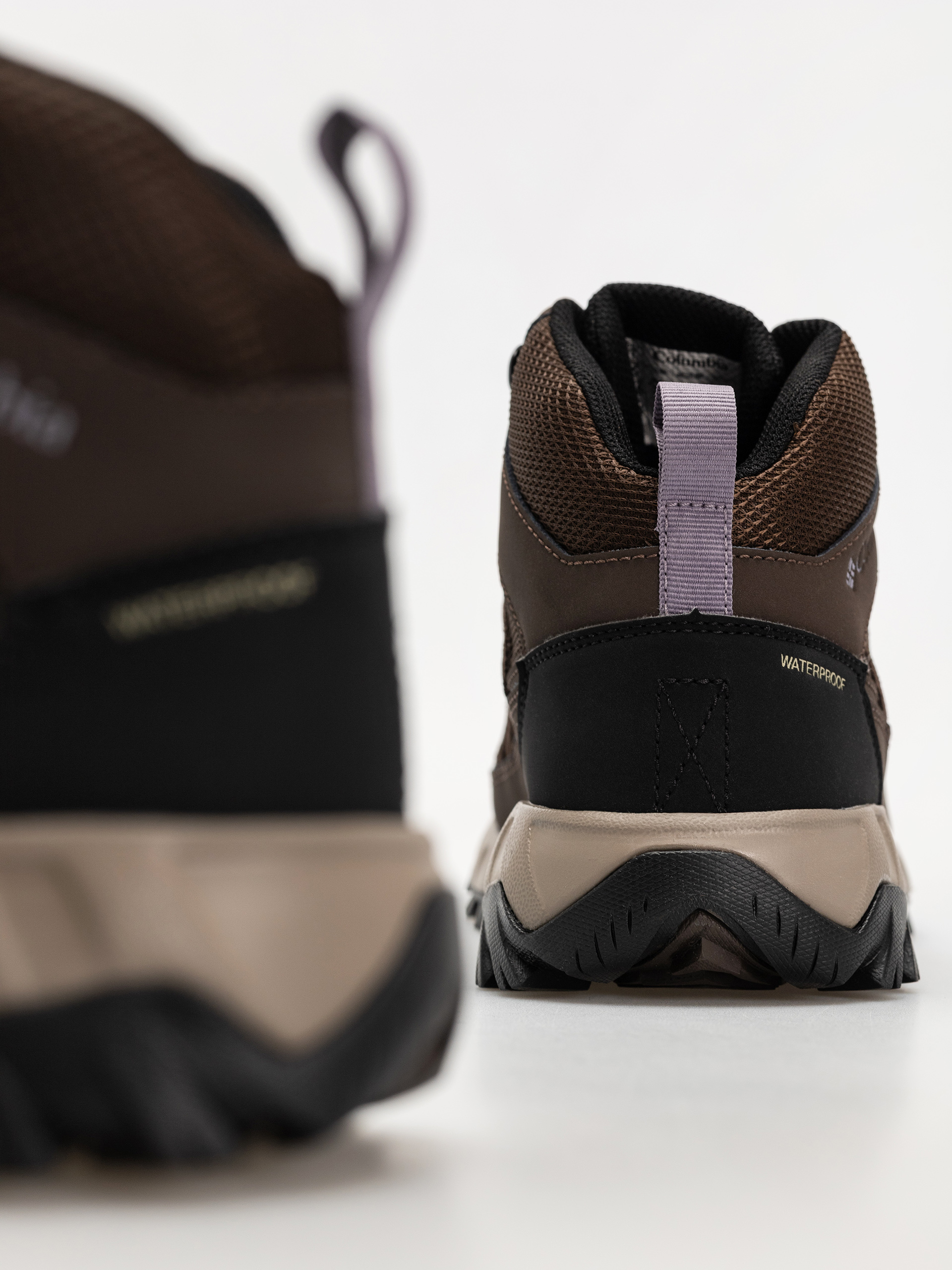 Взуття Columbia Strata Trail Mid WP Wmn (cordovan/granite purple)