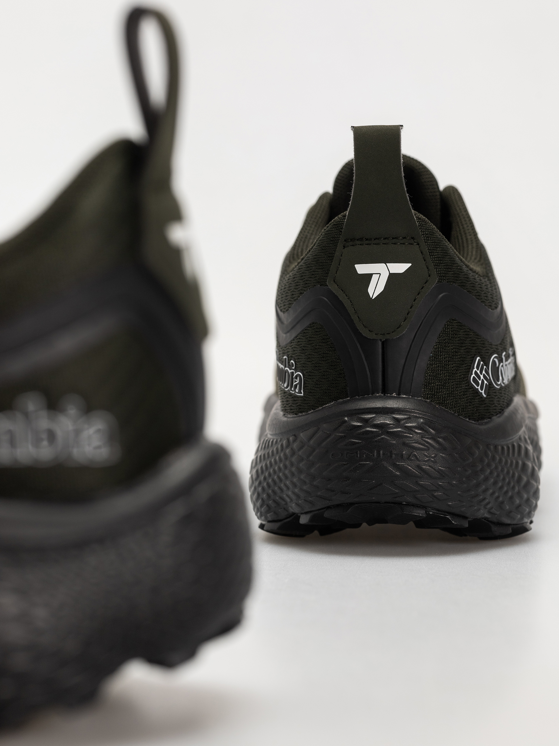 Взуття Columbia Escape Thrive Titanium (nori/white)