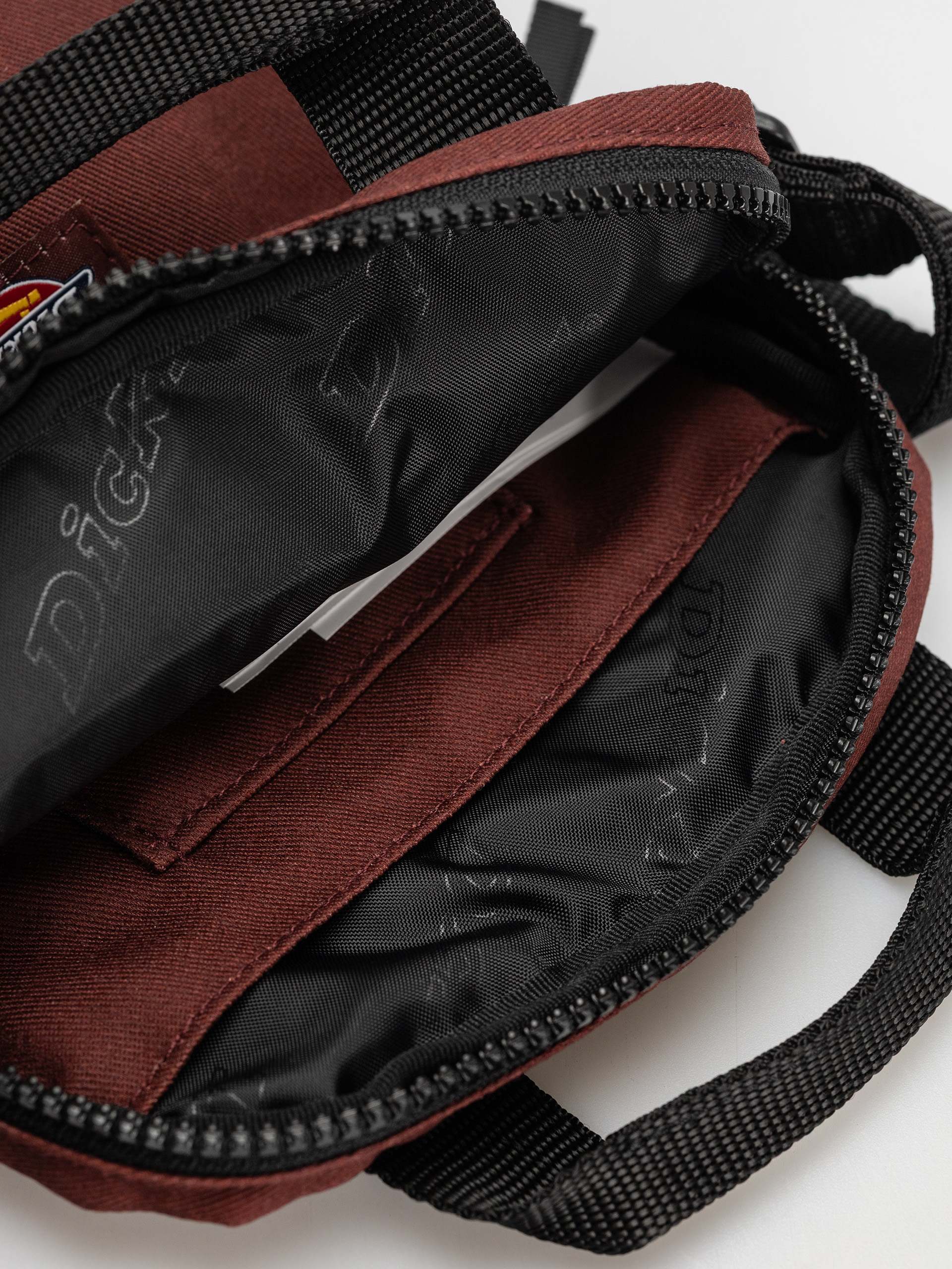 Сумка Dickies Moreauville - бордовий (andorra)