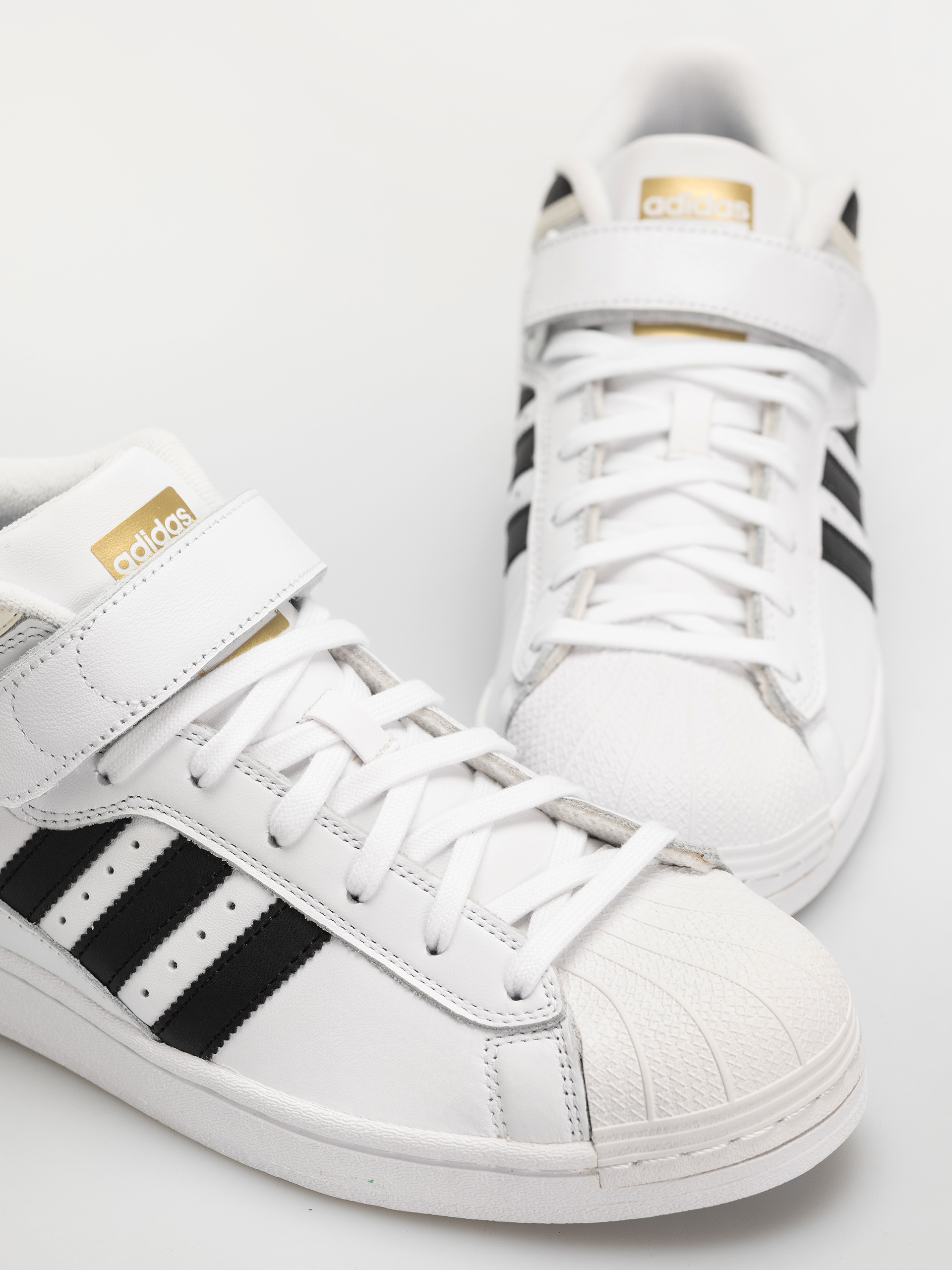 Взуття adidas Pro Shell Adv (ftwwht/cblack/goldmt)