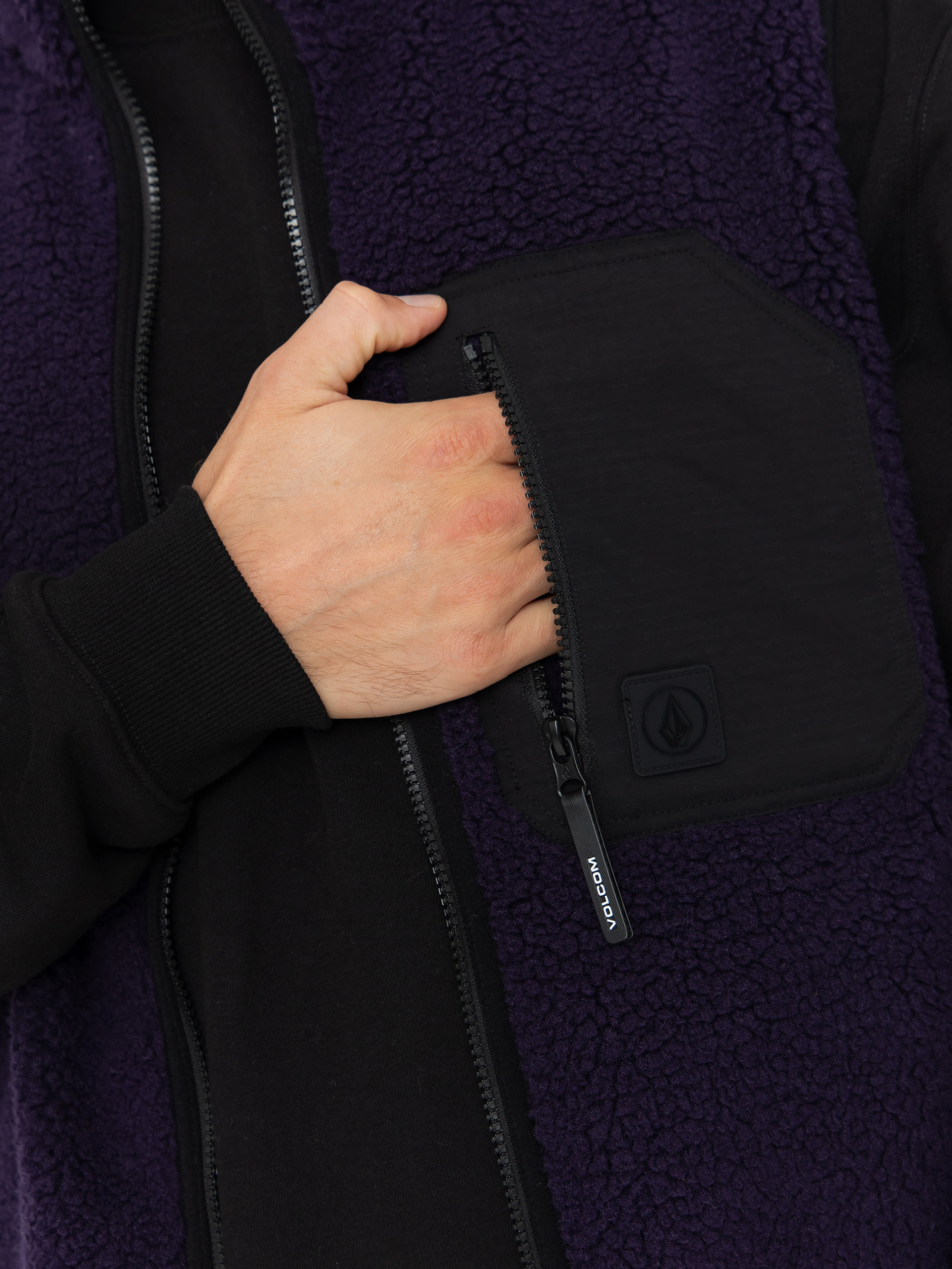 Безрукавка Volcom Muzzer Fuzzar (dark purple)