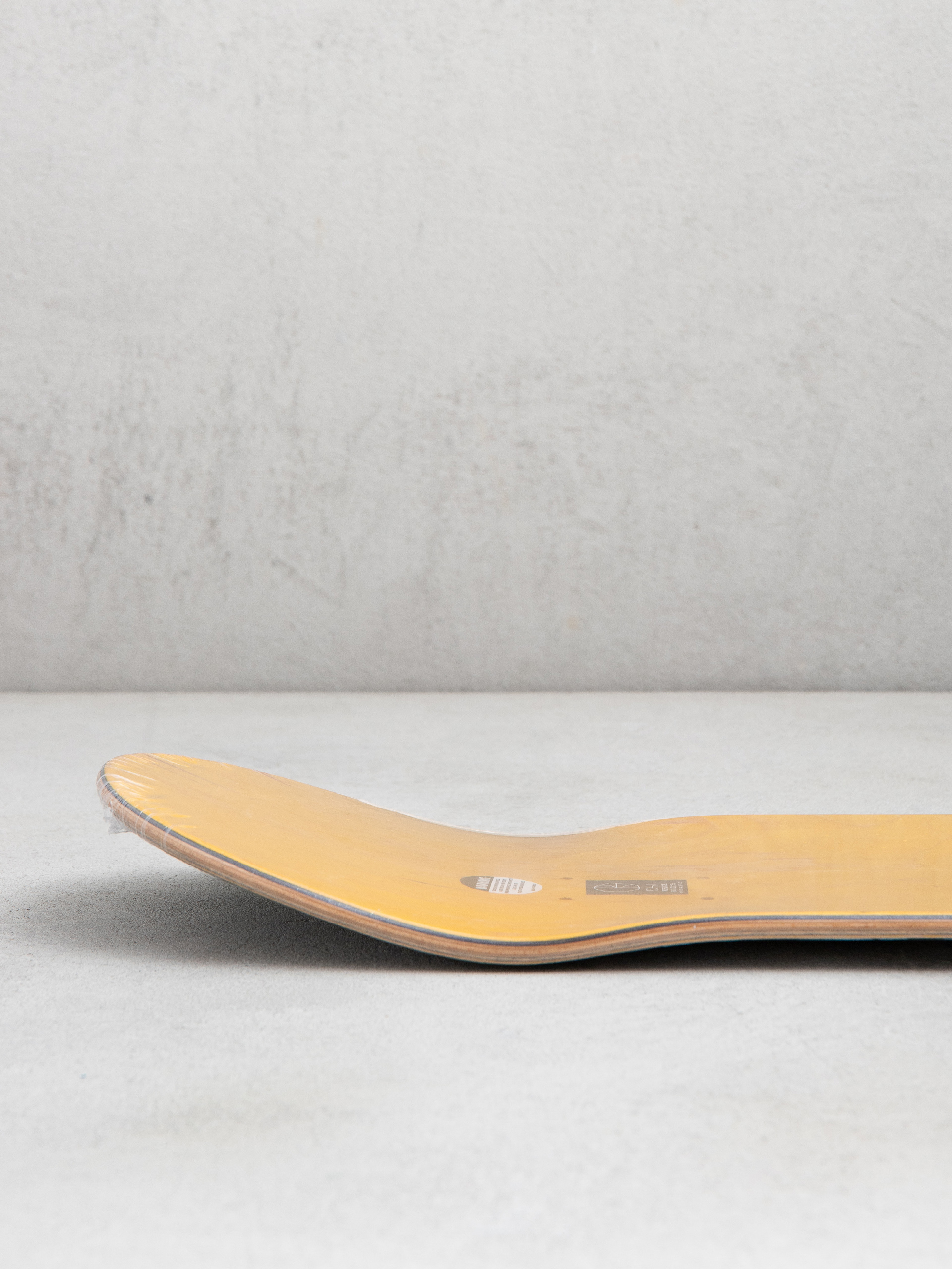 Декa Polar Skate Team Searching For Peace 