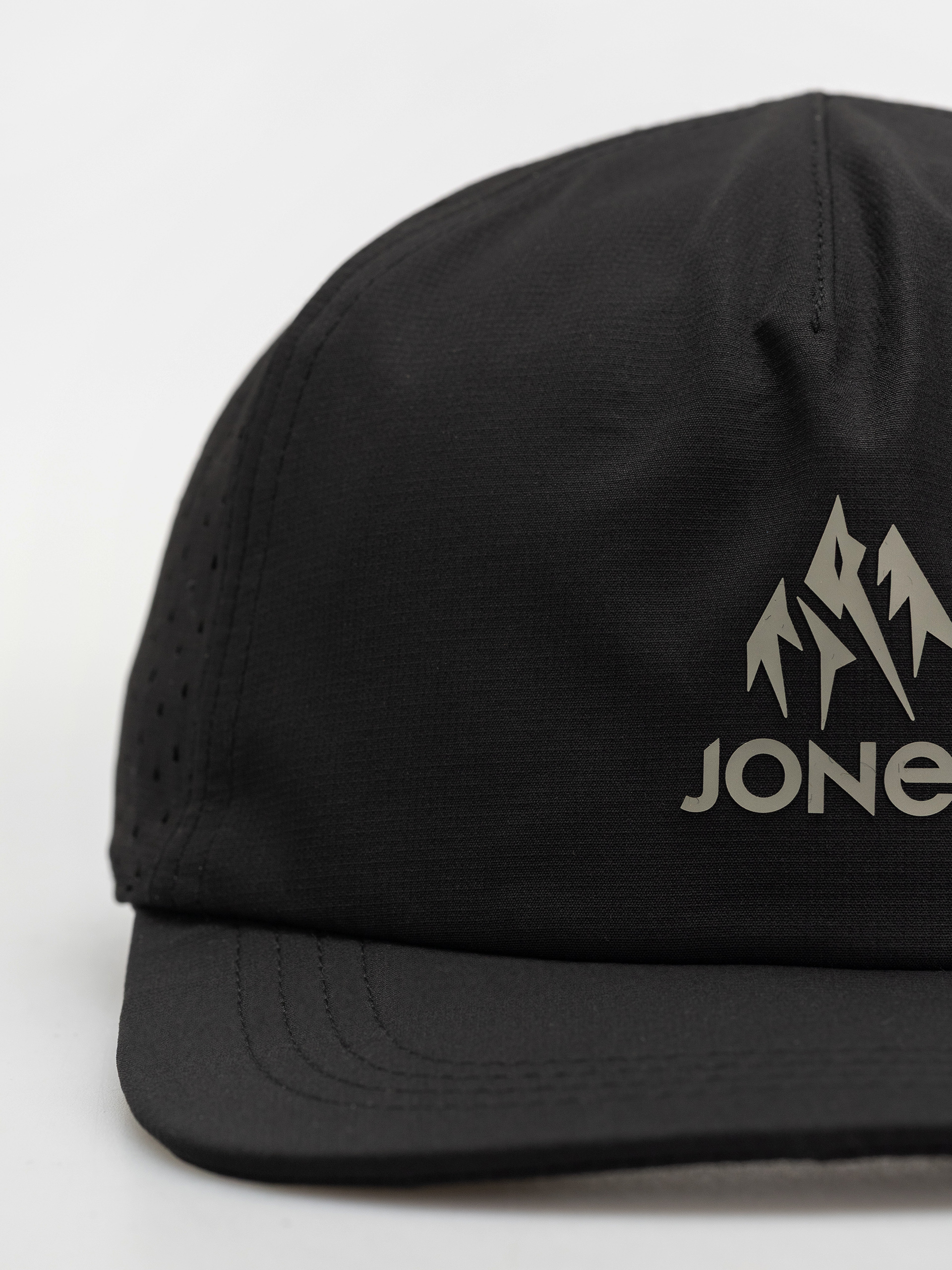 Кепка Jones Snowboards Bootpack Rec Tech (stealth black)