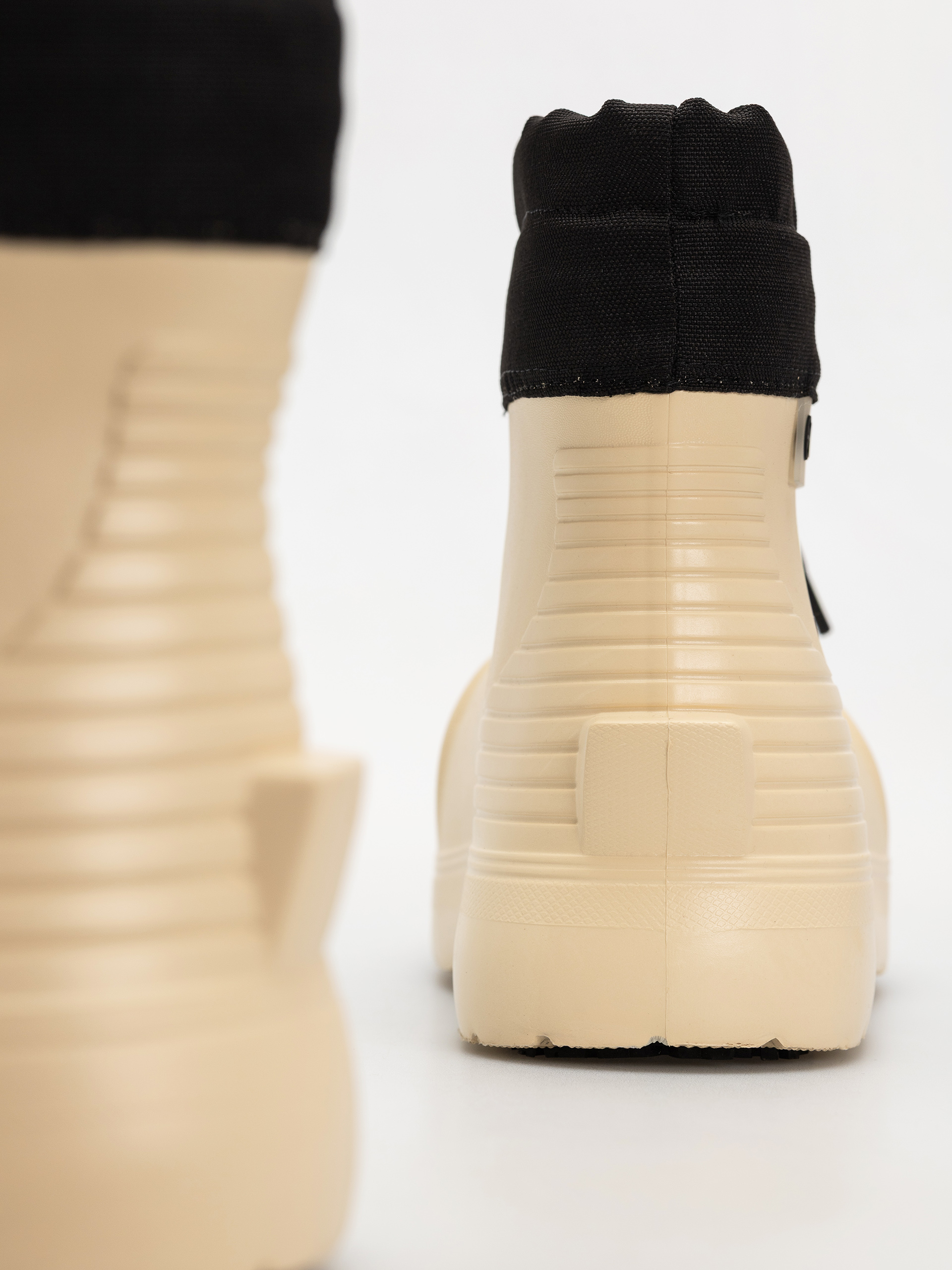 Взуття Fubuki Niseko 3.0 Low (sand)