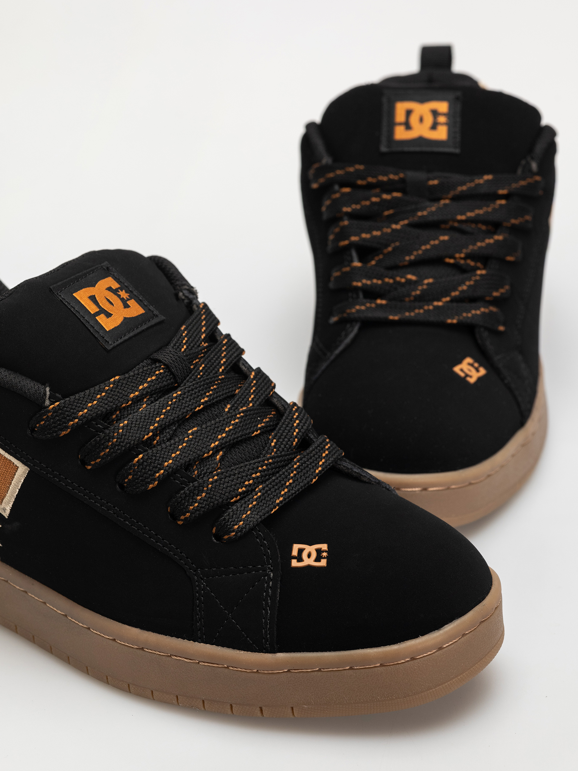 Взуття DC Court Graffik (black/brown/gum)