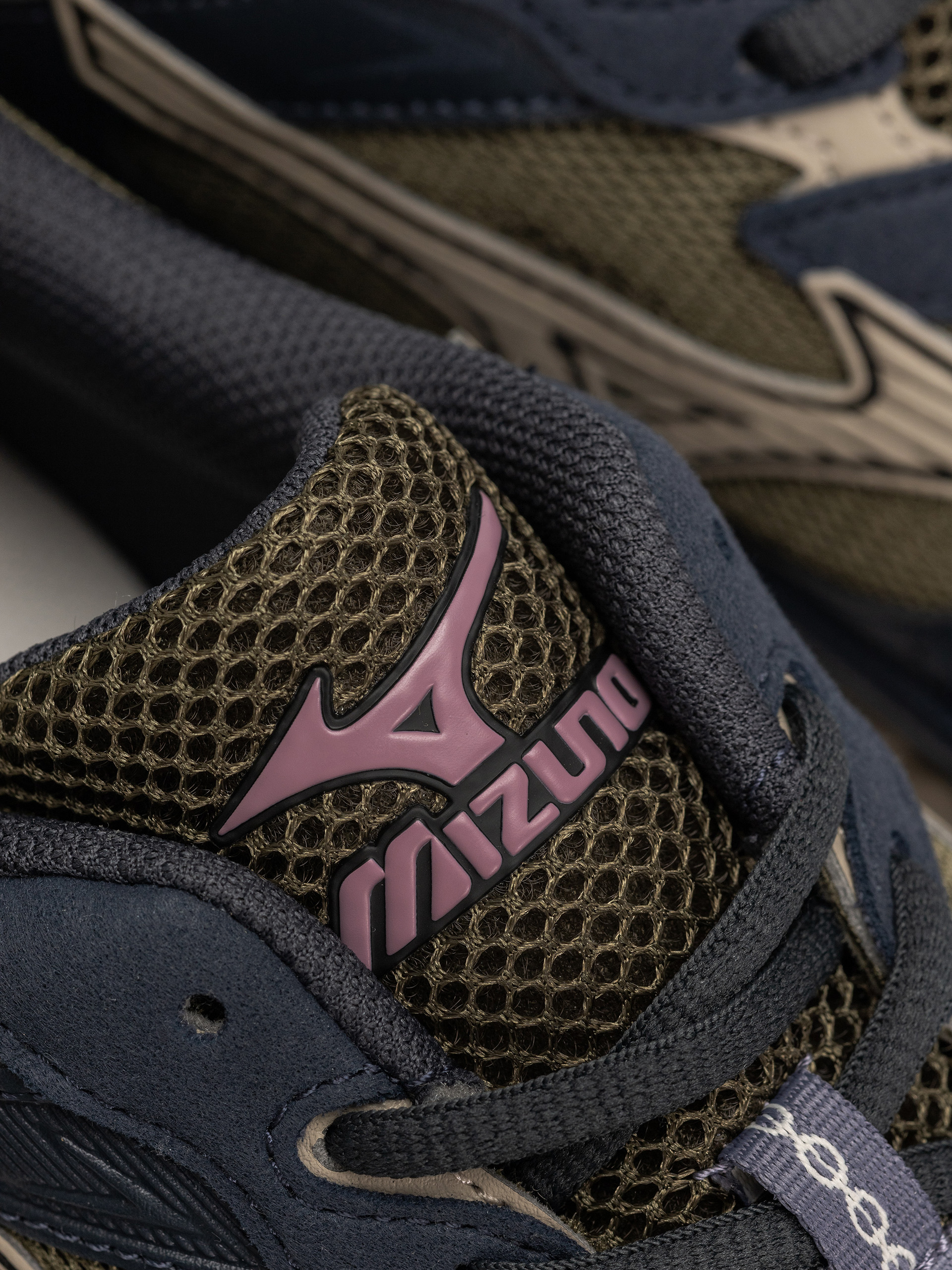 Взуття Mizuno MXR (grape leaf/vintage khaki/salute)