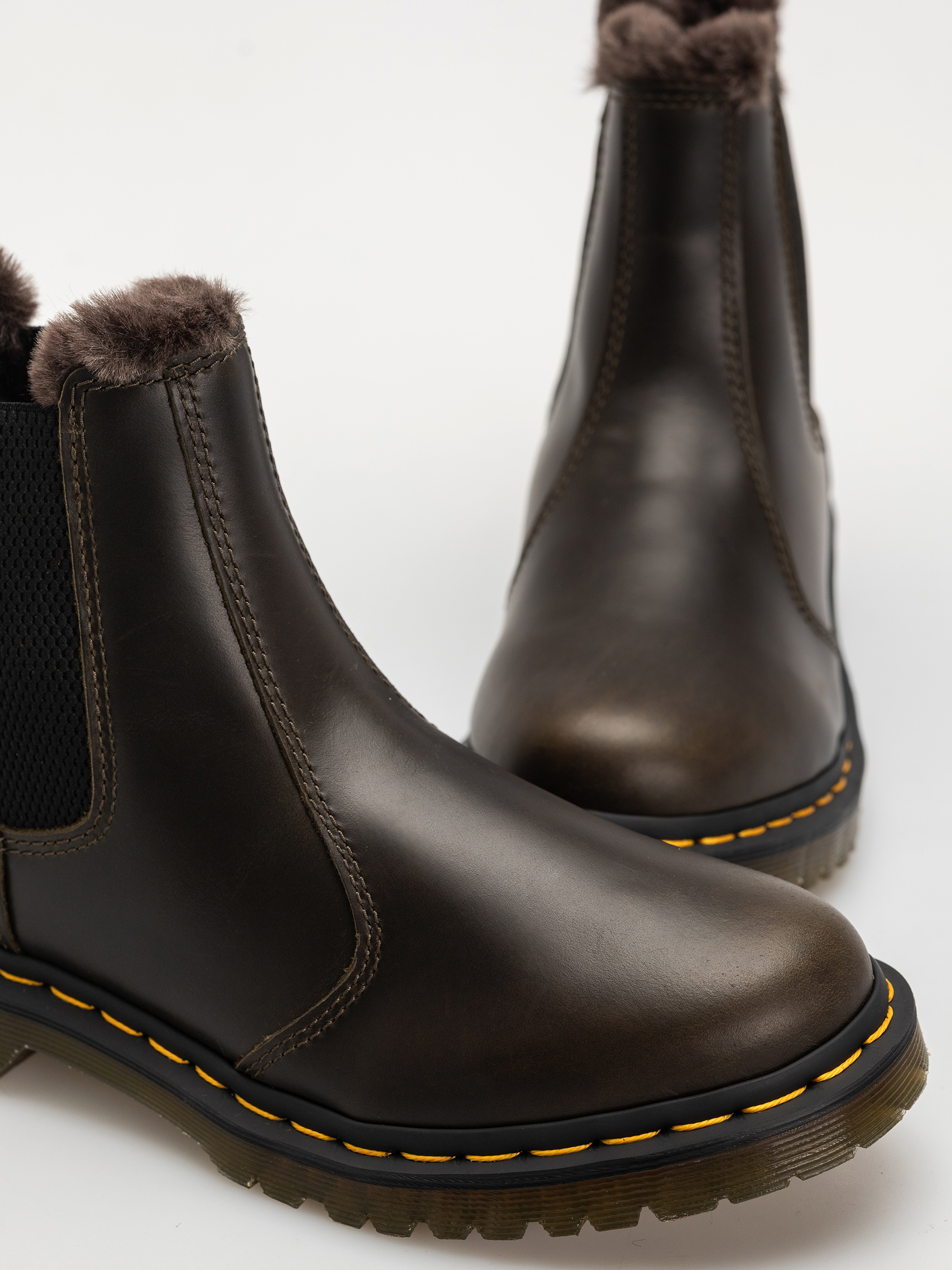 Взуття Dr. Martens 2976 Leonore Chelsea Wmn (dark taupe taupe orleans)