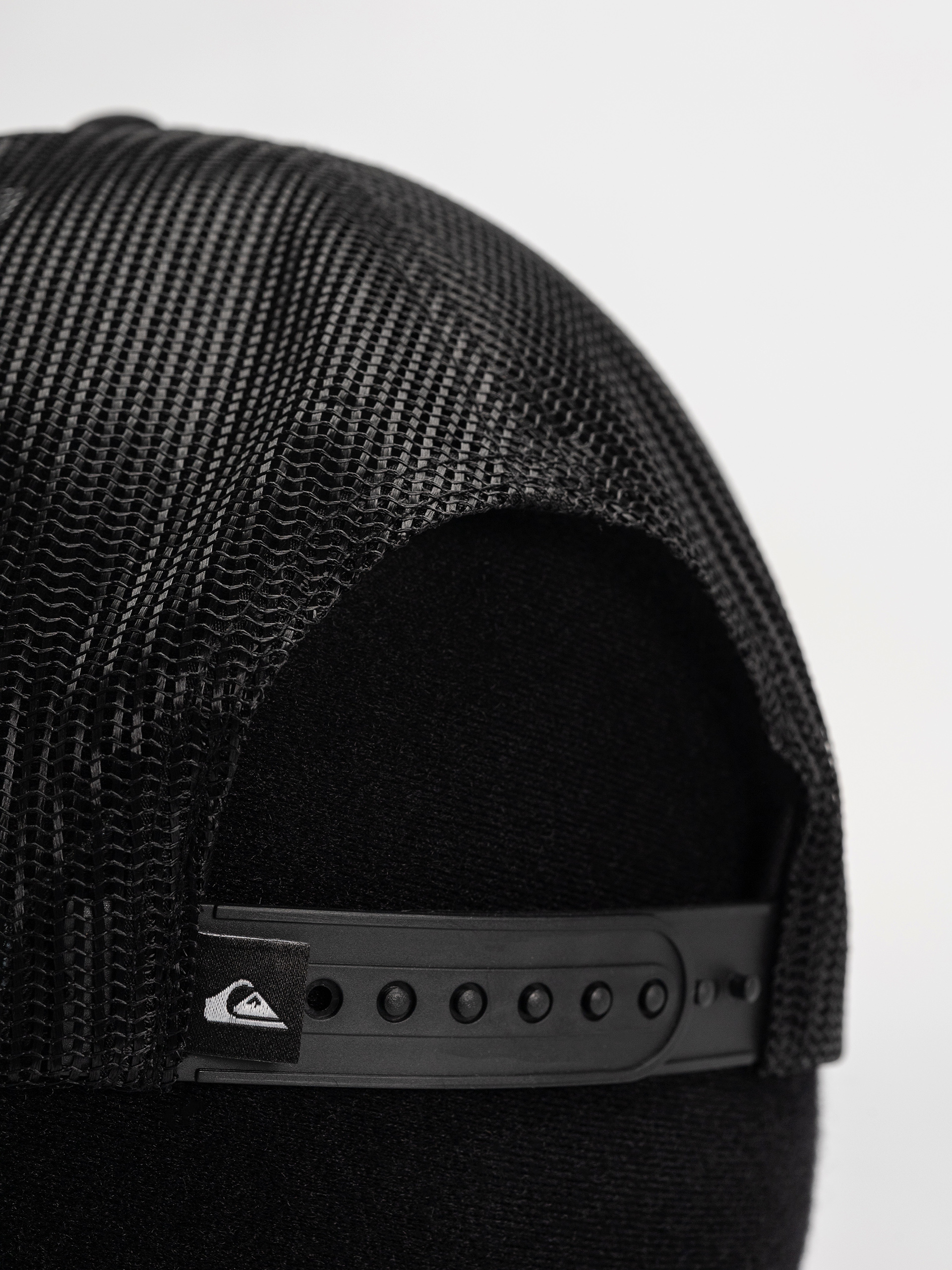 Кепка Quiksilver Omni Trucker (white)