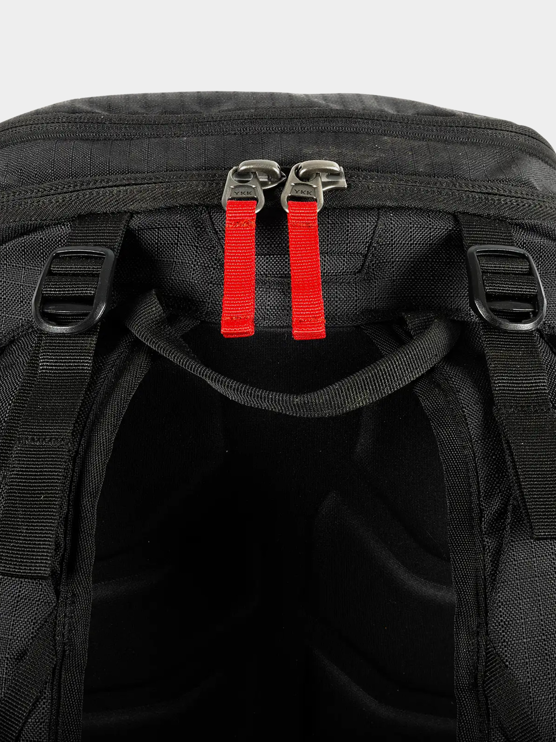 Рюкзак Jones Snowboards Deeper 19L (stealth black)