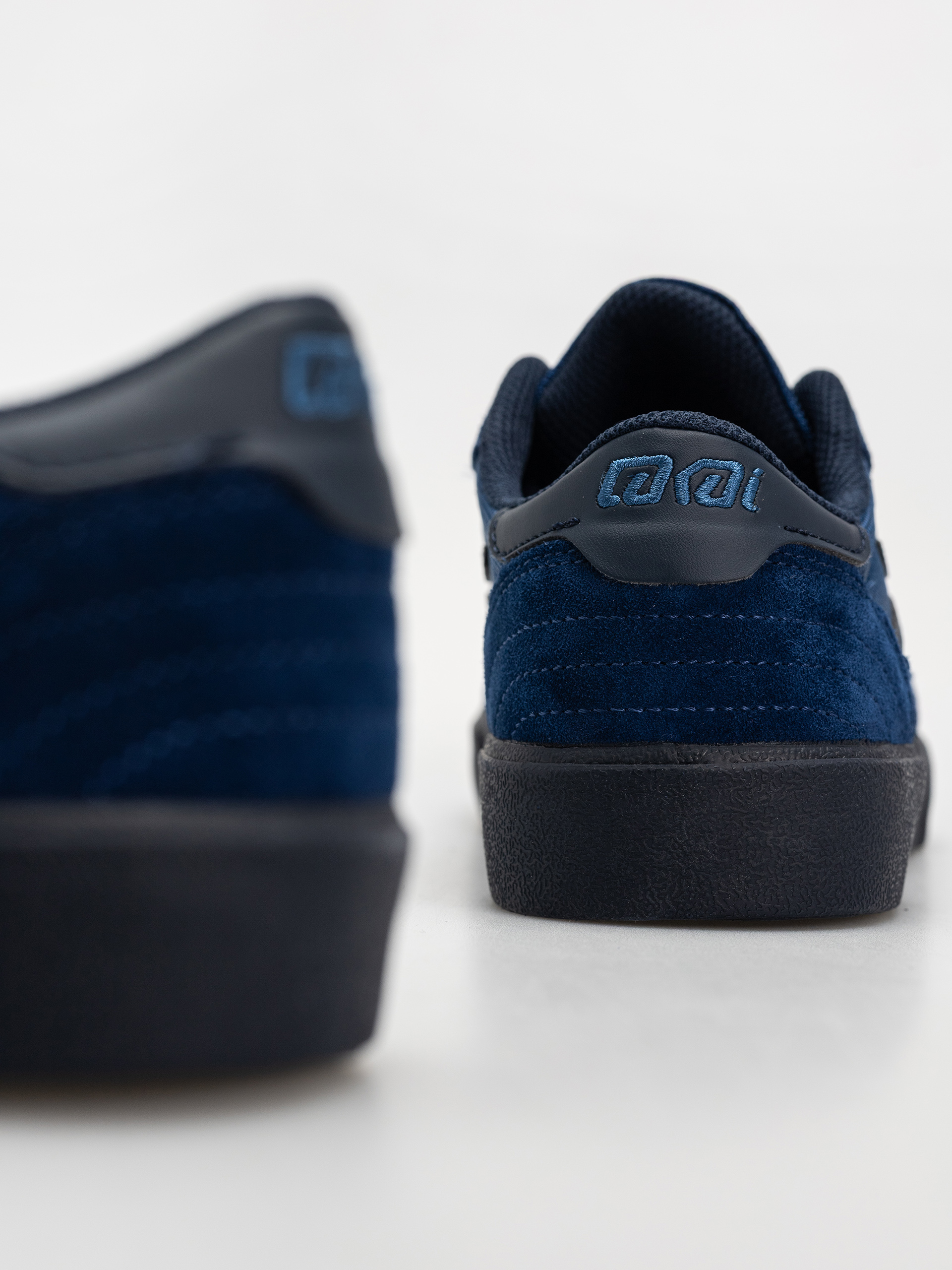 Взуття Lakai Cambridge (estate blue suede monochrome)